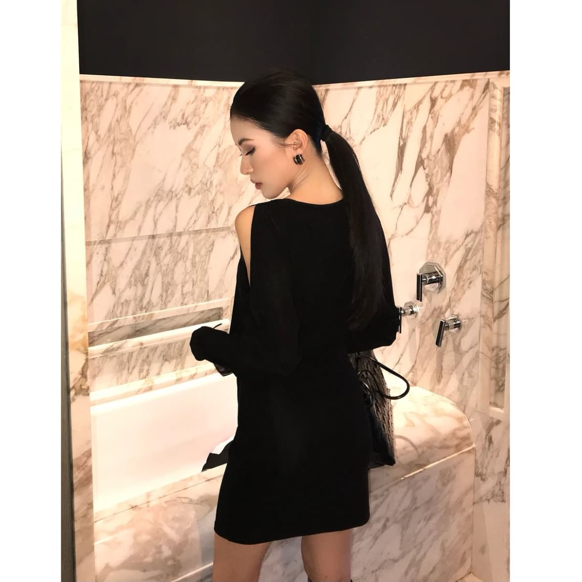 jijinqi 품격 허리 수축 슬림해 보이는 섹시함 오프숄더 디자인 센스 우아함 드레스 je07lzqm930 이미지 4