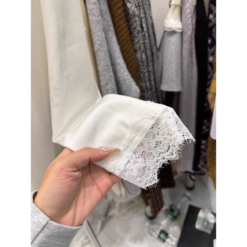화이트 레이스 레이스 V넥 긍정적 인 어깨 기본 셔츠 여성 가을 겨울 루즈핏 인사이드 가져 가라. De 플러시 긴팔 티셔츠 연삭 털이 많은 옷 상세 이미지 6