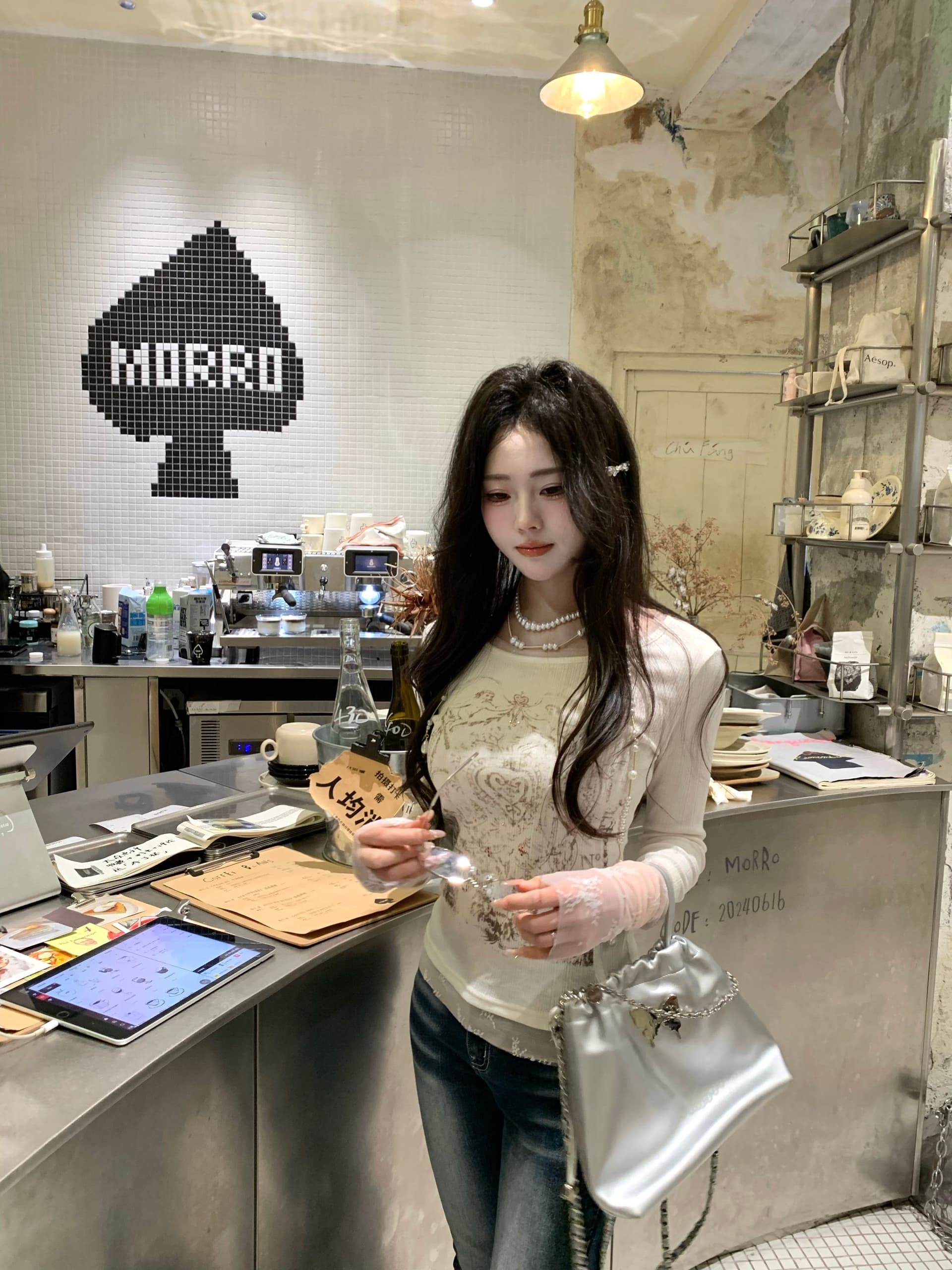 대나무 마디 면 사랑 콩 같은 단락 한 부서 페이크 레이어드 핫픽스 프린트 긴팔 티셔츠 만나는 상세 이미지 17