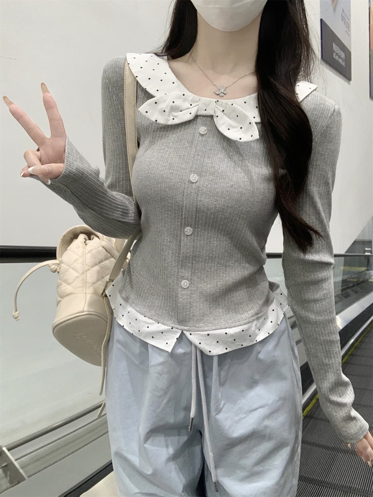페이크 레이어드 레이스업 나비 매듭 도트 무늬 기본 셔츠 여성 2025 년 가을 겨울 인사이드 가져 가라. 작은 키 몸매 가꾸기 슬림해 보이는 맨위 상세 이미지 4