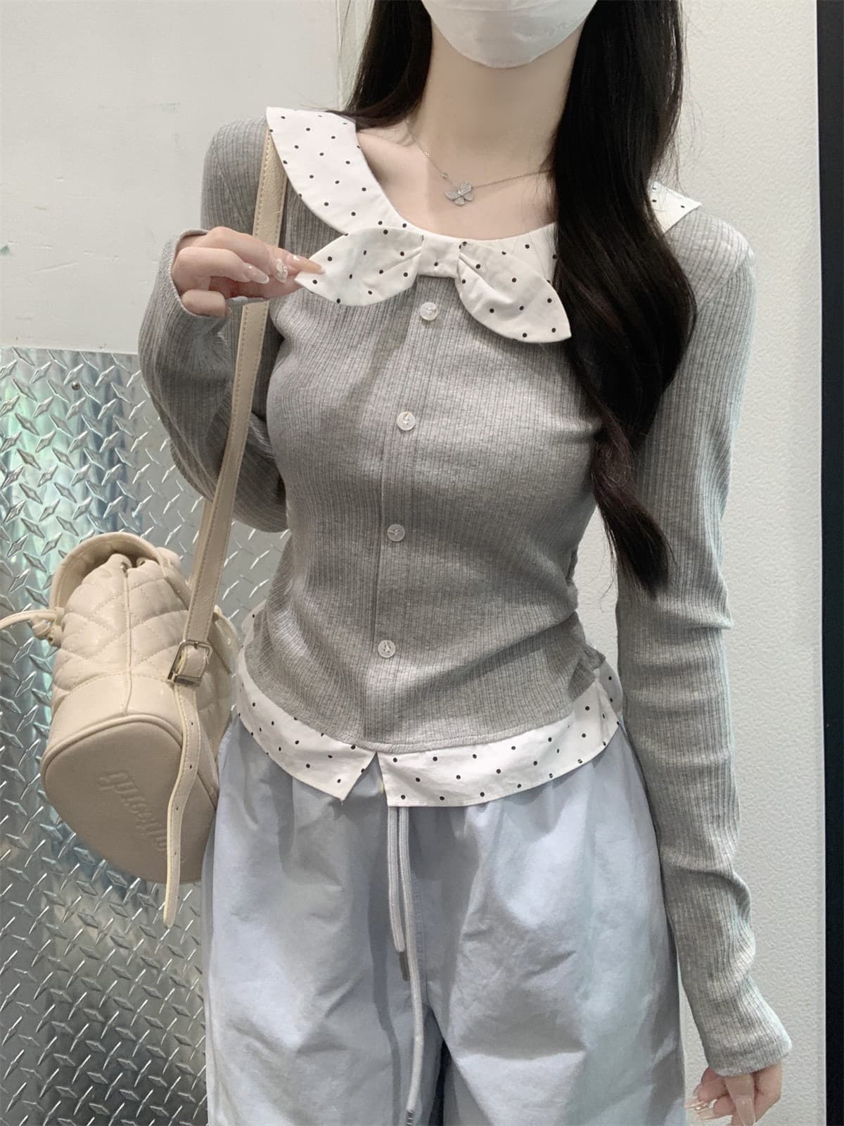 페이크 레이어드 레이스업 나비 매듭 도트 무늬 기본 셔츠 여성 2025 년 가을 겨울 인사이드 가져 가라. 작은 키 몸매 가꾸기 슬림해 보이는 맨위 상세 이미지 7