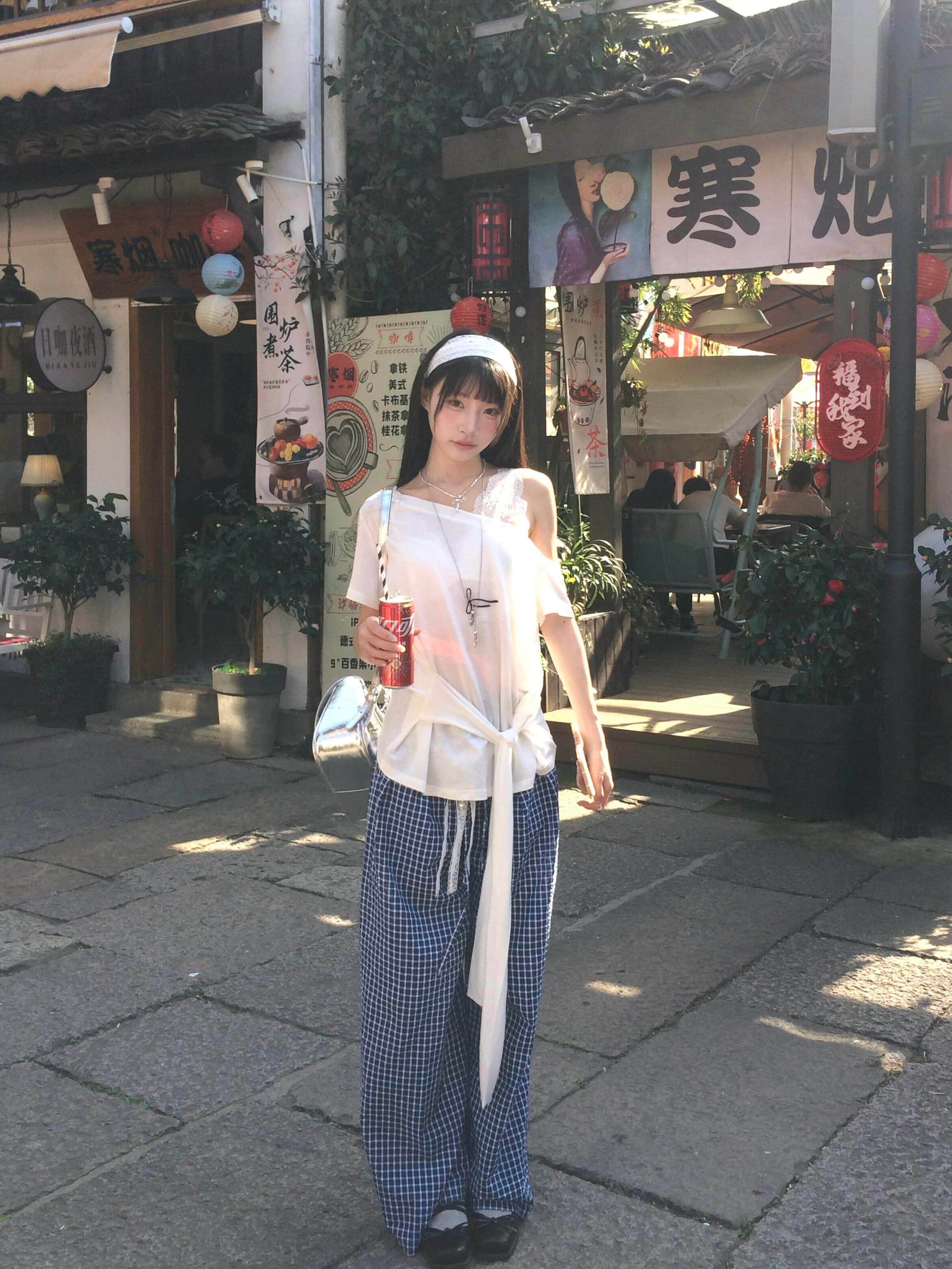 아메리칸 핫걸 비스듬한 어깨 반팔 여성 여름 2026 새로운 얇은 스타일 티셔츠 자외선 차단 블라우스 루즈핏 오프숄더 맨위 tee 상세 이미지 8