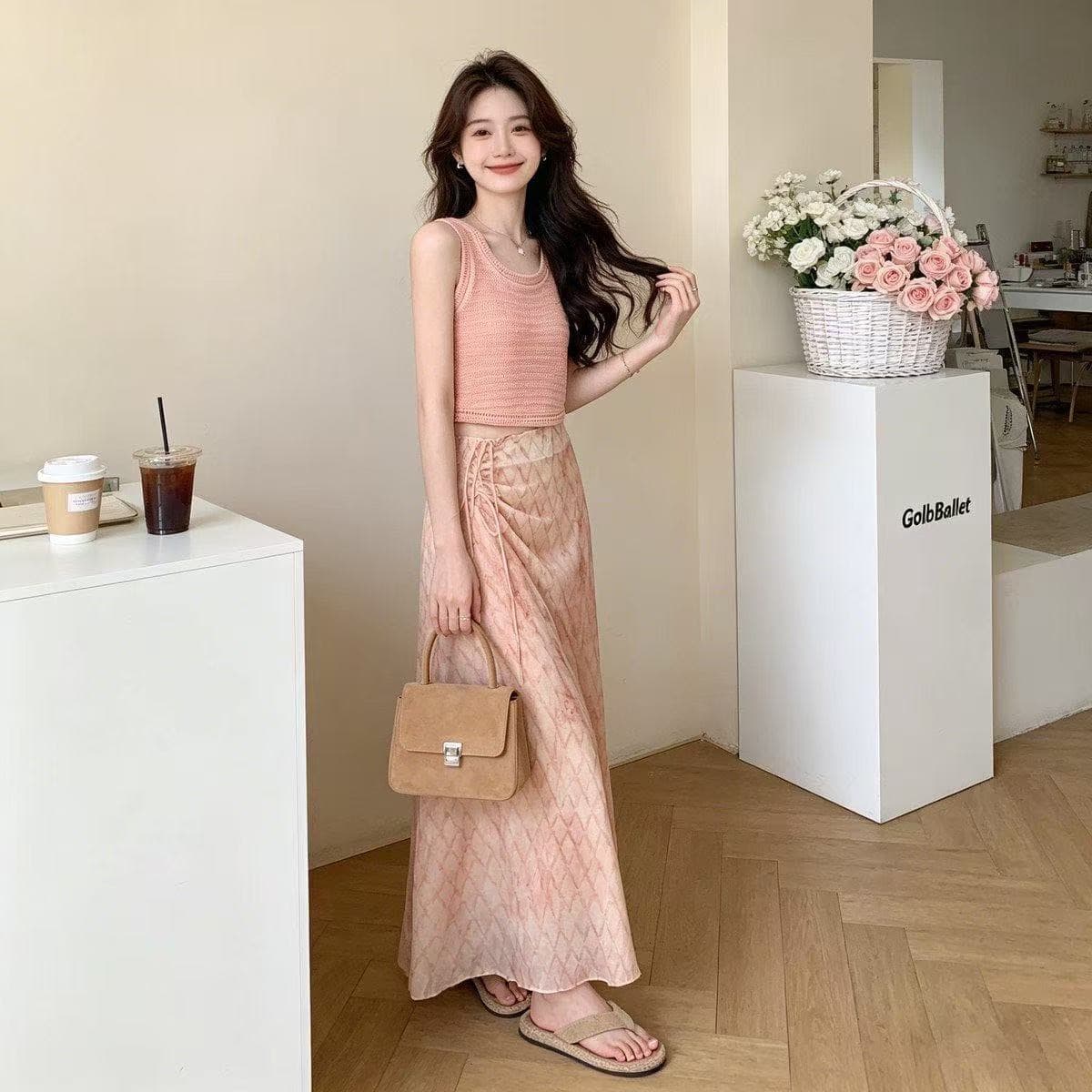 2026 슈퍼 화재 연령 감소 세트 여성 여름 새로운 휴가 바람 민소매 조끼 체크무늬 반신 스커트 투피스 세트 아름다운 이미지 5