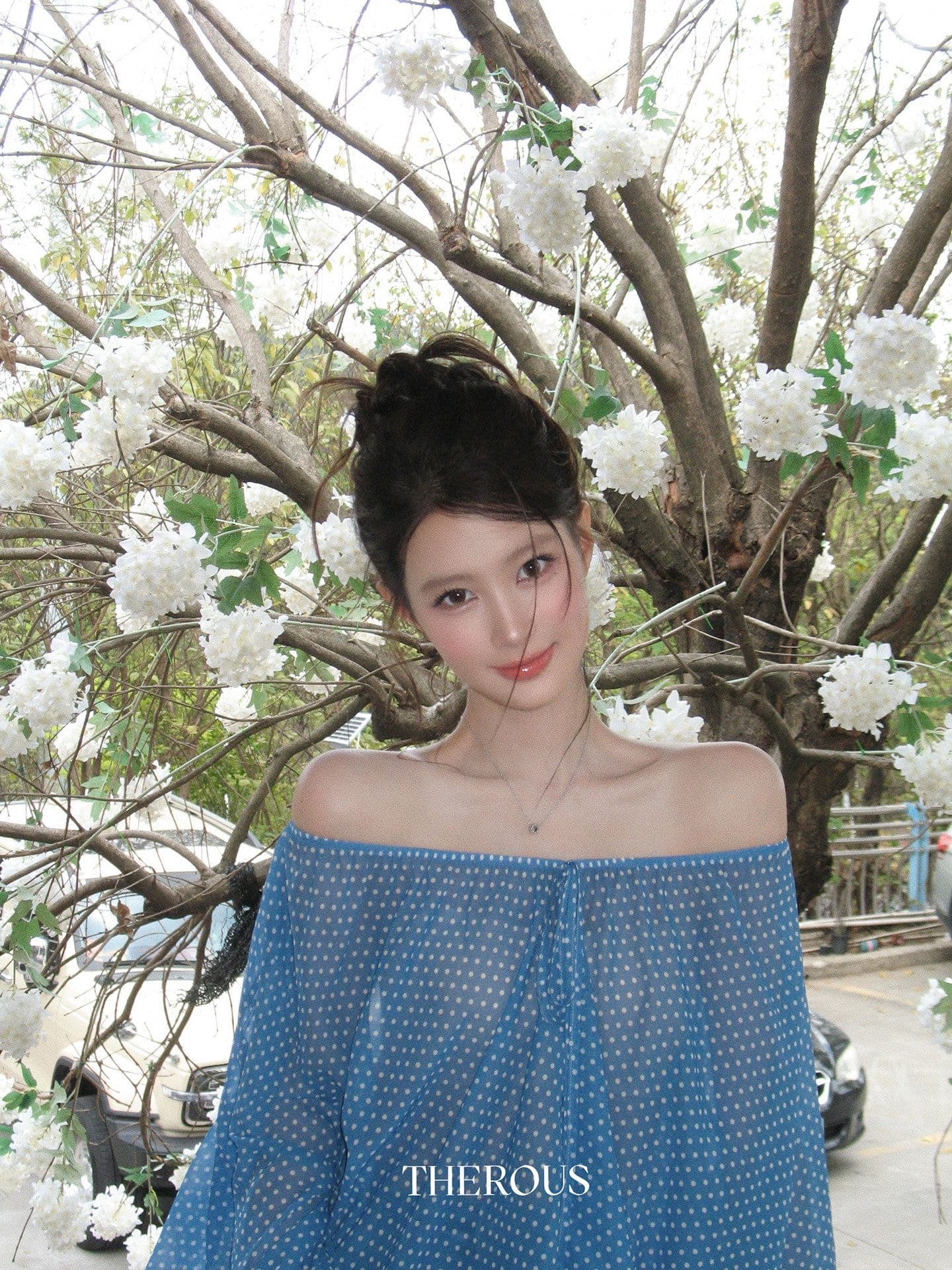 오프숄더 도트 무늬 레이스업 얇은 스타일 시폰 셔츠 여성 여름 루즈핏 마이크로 ~을 통해 디자인 센스 긴팔 맨위 이미지 4