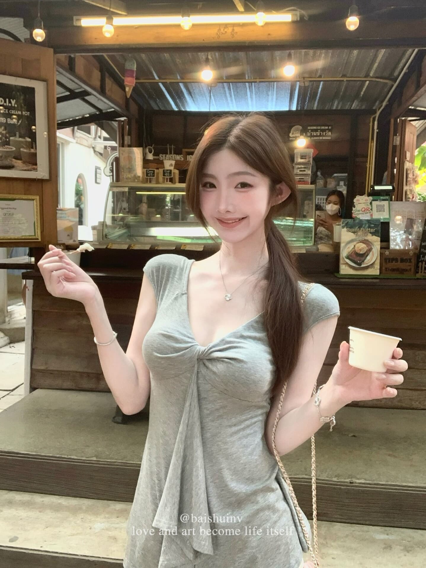 260 그램 사람들 면 십자가 비틀림 디자인 핫걸 티셔츠 여성 여름 캐주얼 바람이 아닙니다. 규칙 허리 수축 도루 가을 센스 맨위 상세 이미지 10