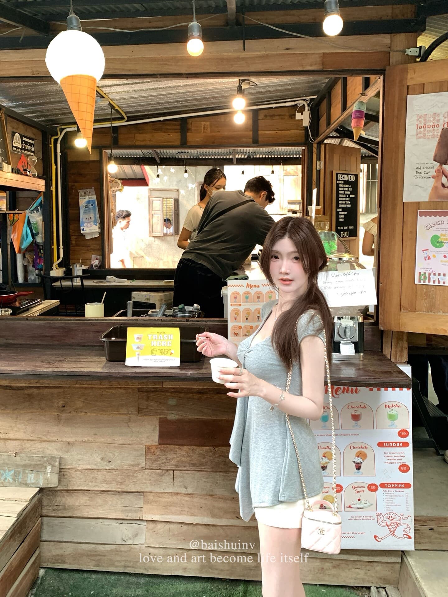260 그램 사람들 면 십자가 비틀림 디자인 핫걸 티셔츠 여성 여름 캐주얼 바람이 아닙니다. 규칙 허리 수축 도루 가을 센스 맨위 상세 이미지 19