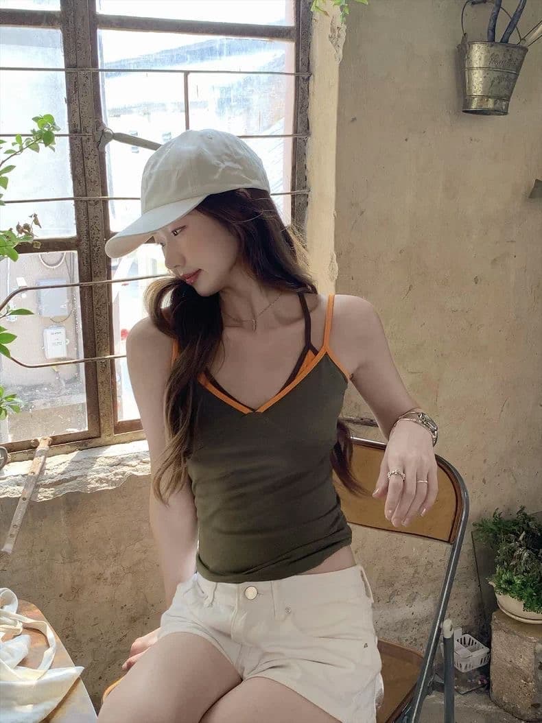 패션 페이크 레이어드 디자인 센스 다용도 캐미솔 캐주얼 배색 쇼트 스타일 몸매 가꾸기 다용도 맨위 여성 상세 이미지 2