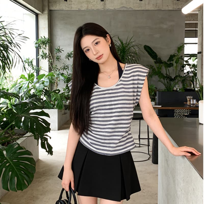 한 부서 캐주얼 바람 행침 목 페이크 레이어드 스트라이프 반팔 티셔츠 여성 여름 새로운 프로 피부 디자인 센스 슬림해 보이는 맨위 상세 이미지 3