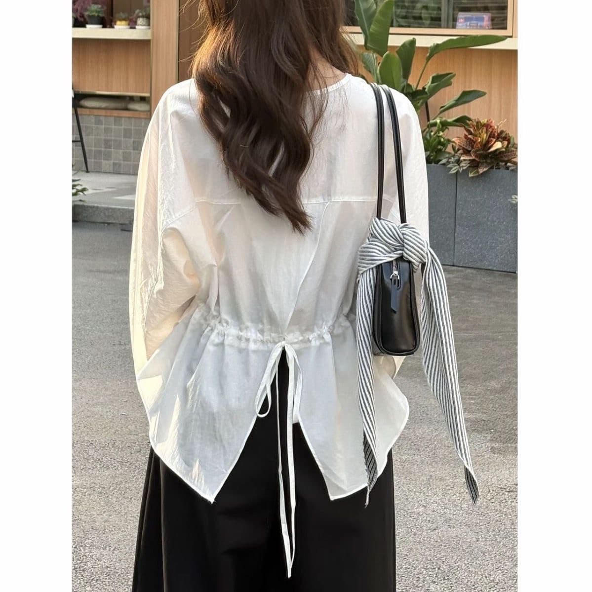 한 부서 미니멀리즘 긴팔 화이트 셔츠 허리 수축 펌프 로프 슈퍼 요정 아름다운 맨위 뒤로 스트랩 자외선 차단 여성 셔츠 상세 이미지 3