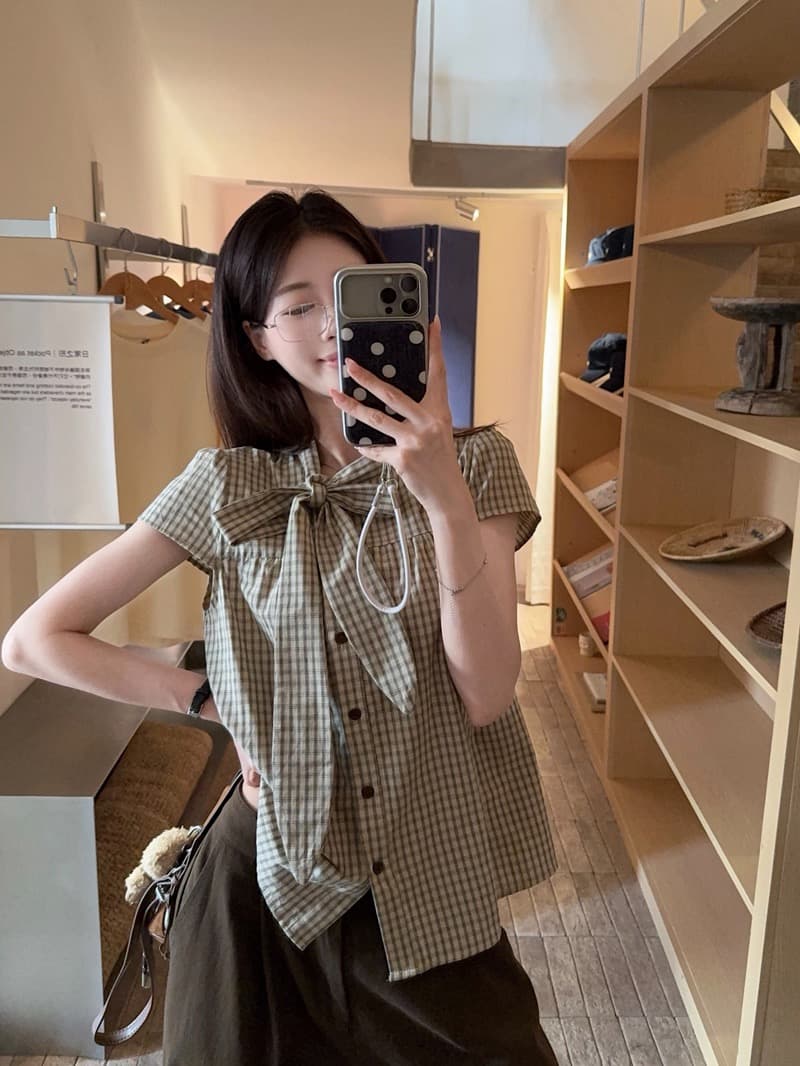한국 스타일 품격 스탠드 칼라 레이스업 체크무늬 작은 날다 소매 셔츠 여성 의류 2026 여름 디자인 센스 작은 대중 Chic 맨위 상세 이미지 4