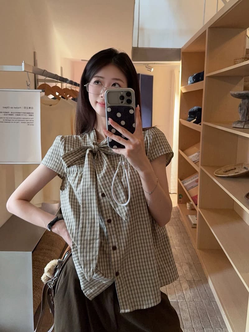 한국 스타일 품격 스탠드 칼라 레이스업 체크무늬 작은 날다 소매 셔츠 여성 의류 2026 여름 디자인 센스 작은 대중 Chic 맨위 상세 이미지 12