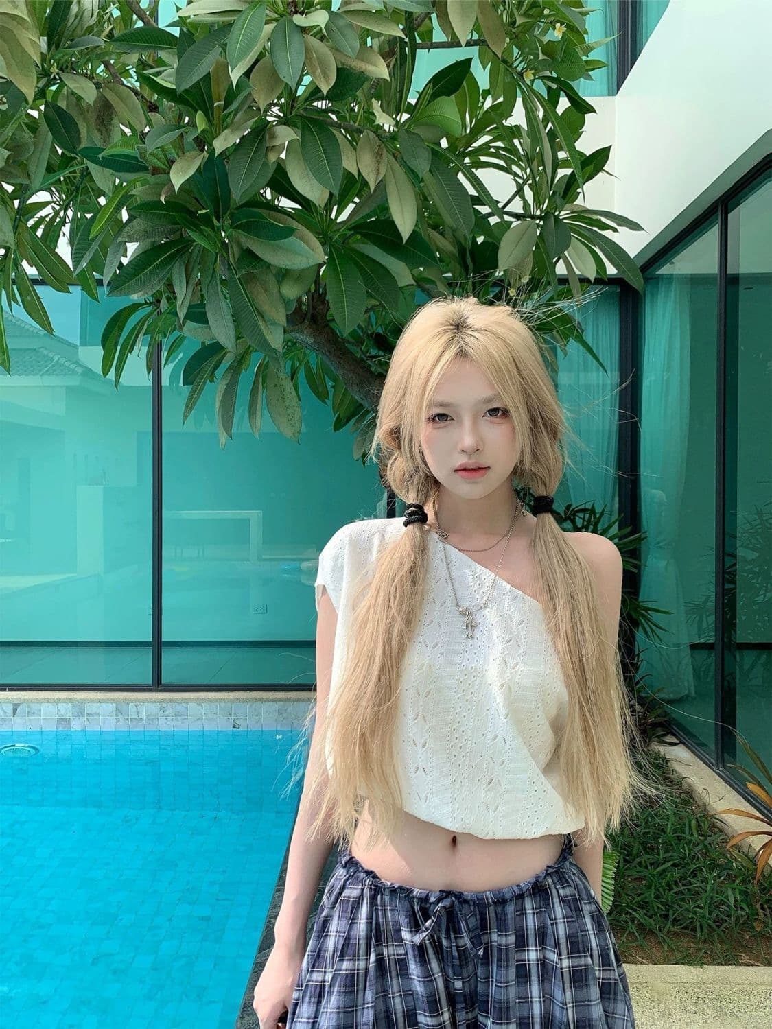 광저우 원본 천 달콤함 미니멀리즘 바람 비스듬한 어깨 의류 여성 여름 새로운 품격 몸매 가꾸기 슬림해 보이는 다용도 맨위 상세 이미지 9