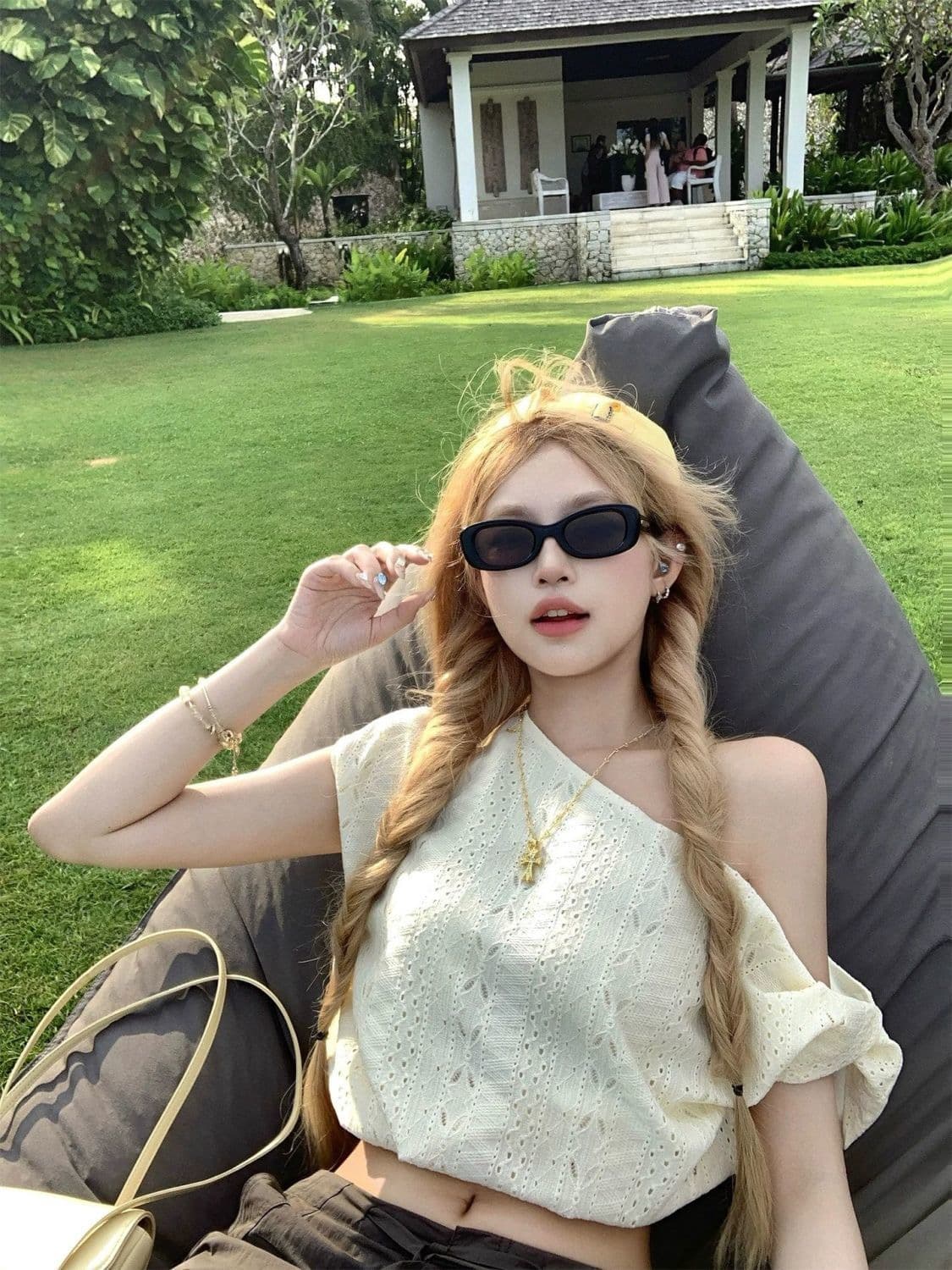 광저우 원본 천 달콤함 미니멀리즘 바람 비스듬한 어깨 의류 여성 여름 새로운 품격 몸매 가꾸기 슬림해 보이는 다용도 맨위 상세 이미지 10