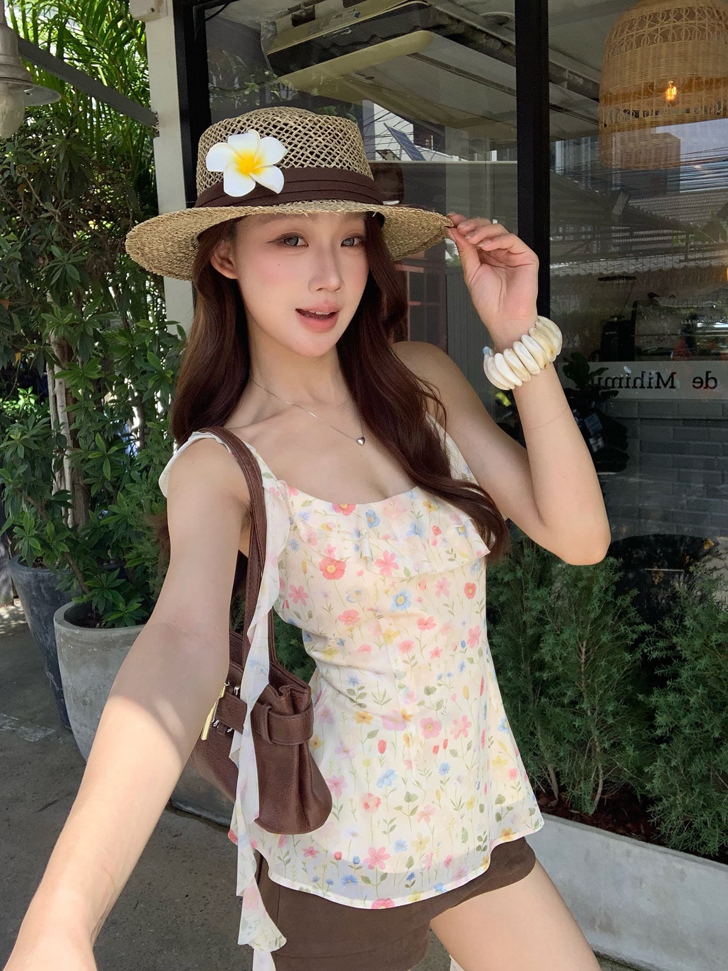 레드 맨 파빌리온 캐미솔 여름 외출용 2026 슈퍼 화재 연령 감소 황색 프랑스식 디자인 센스 꽃무늬 민소매 맨위 이미지 4