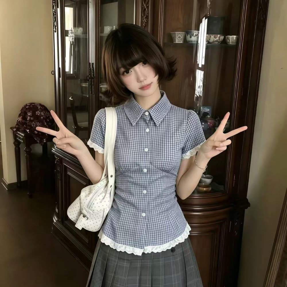 순수한 욕망 학원 스타일 블루 화이트 체크무늬 허리 수축 여성 셔츠 레이스 측면 거품 소매 꼬집기 허리 슬림해 보이는 반팔 맨위 상세 이미지 7