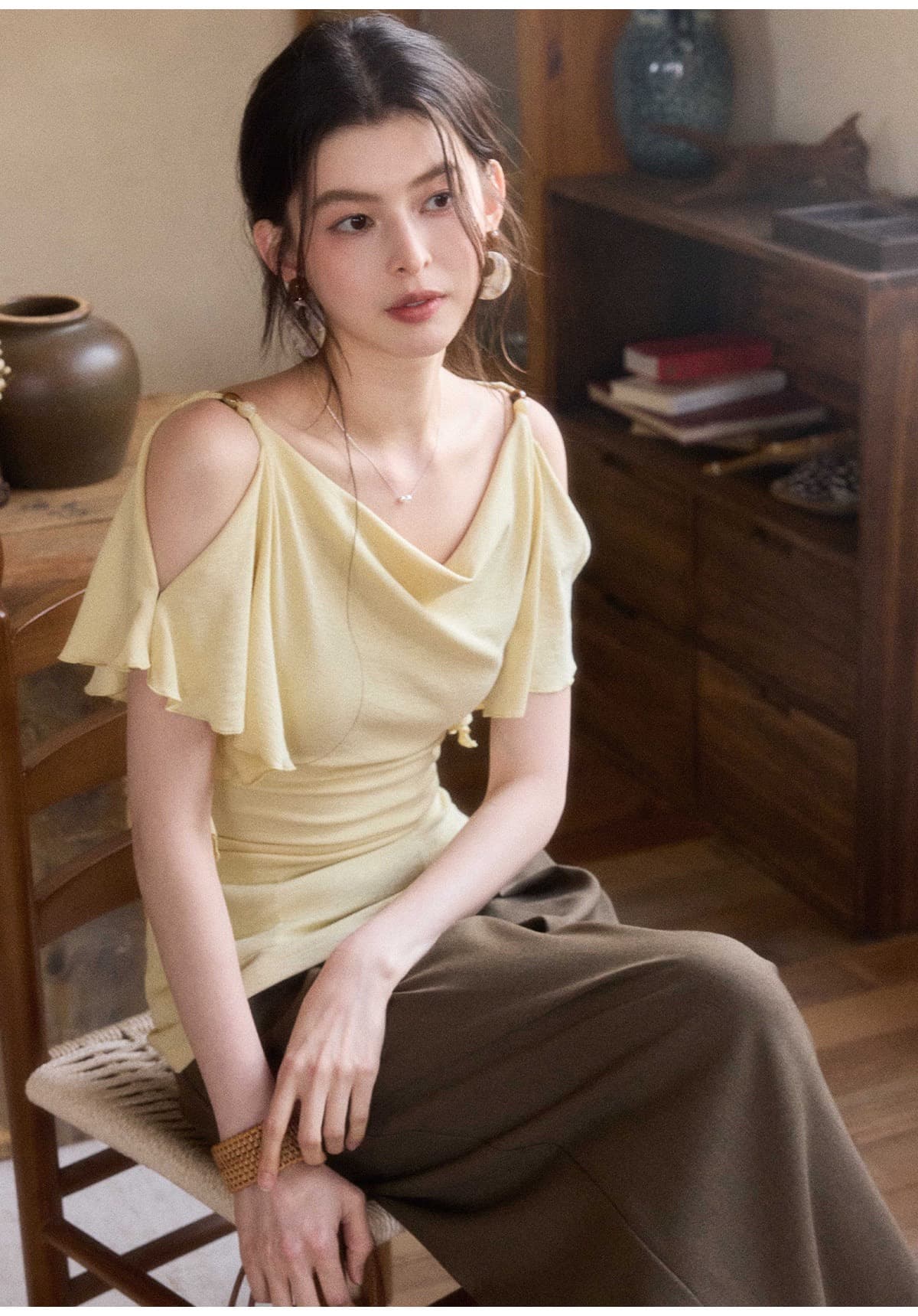 프랑스식 흔들다 칼라 프릴 오프숄더 티셔츠 여성 여름 디자인 센스 둘 착용 반팔 작은 셔츠 허리 수축 불규칙 맨위 상세 이미지 7