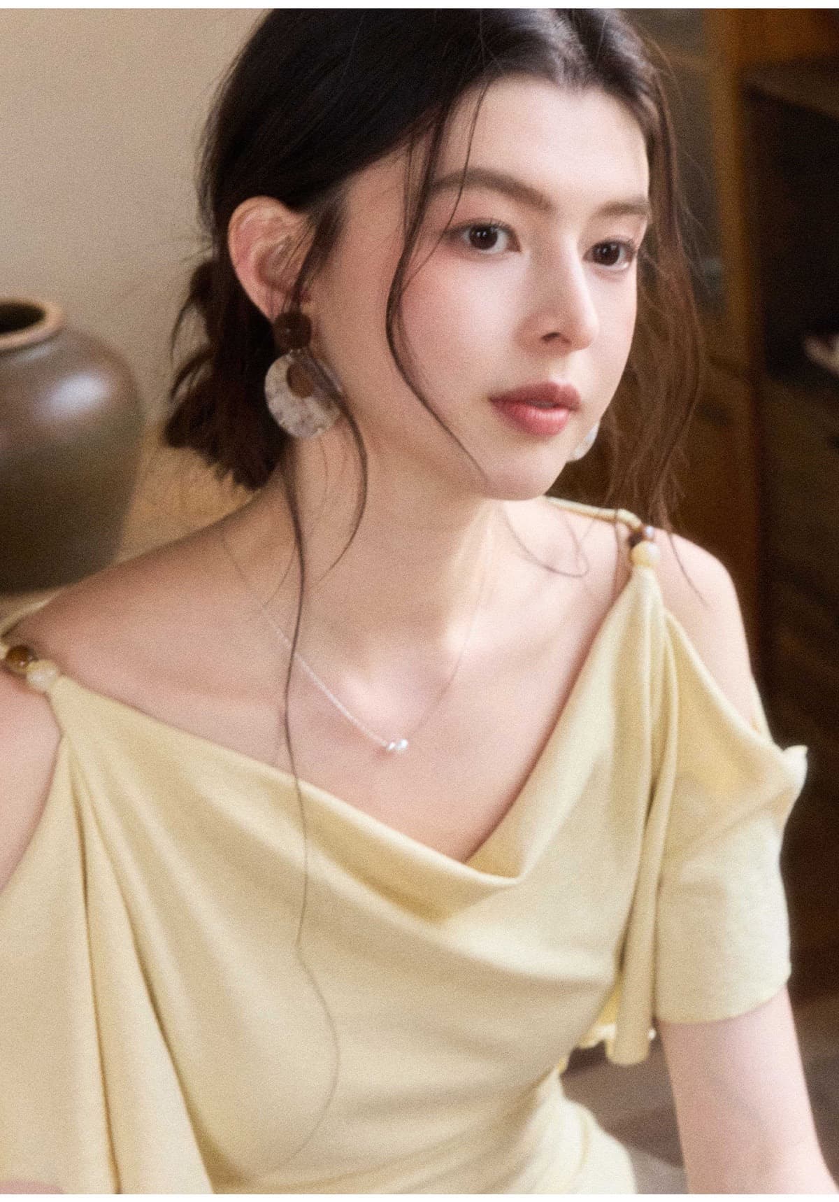 프랑스식 흔들다 칼라 프릴 오프숄더 티셔츠 여성 여름 디자인 센스 둘 착용 반팔 작은 셔츠 허리 수축 불규칙 맨위 상세 이미지 8