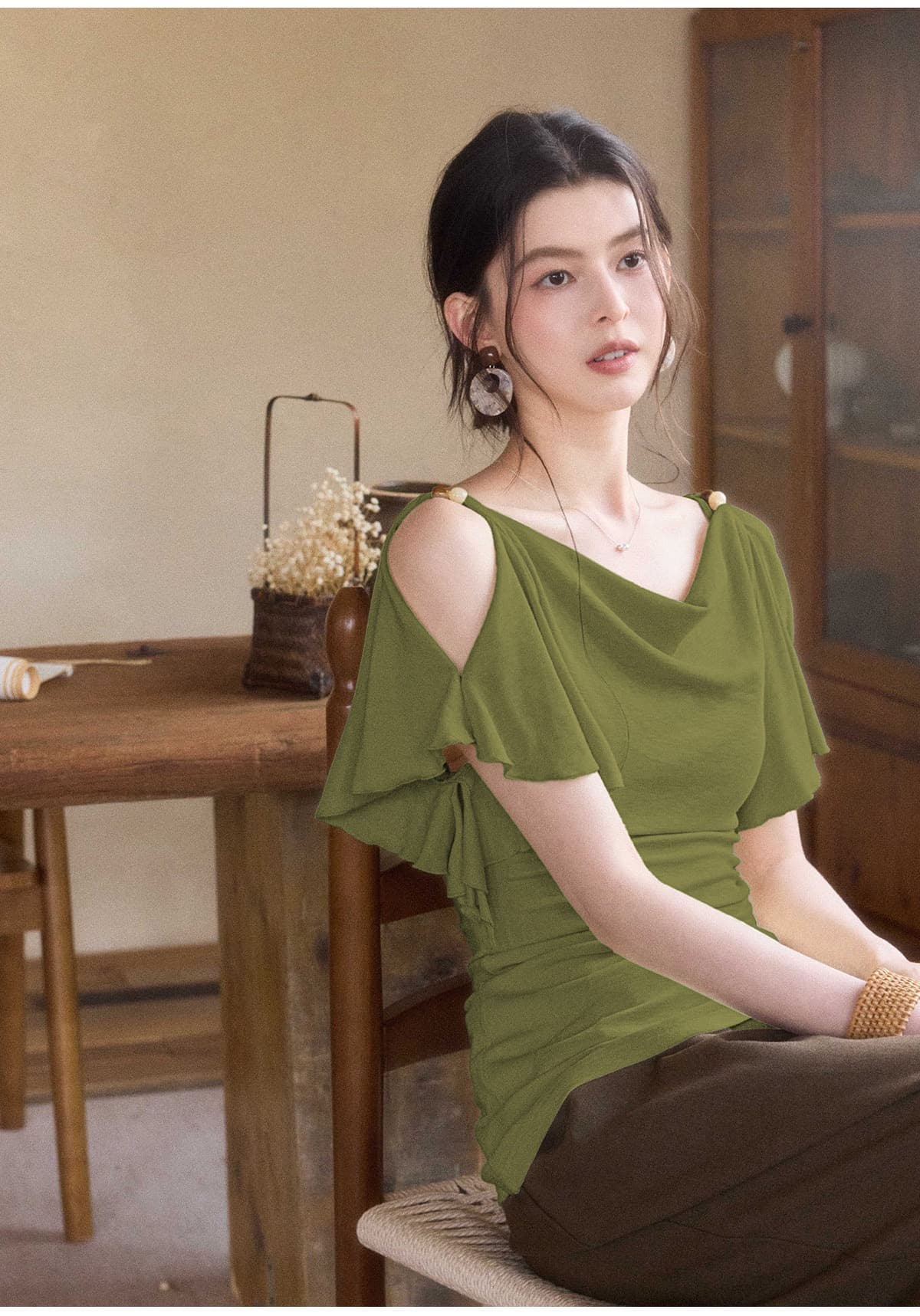 프랑스식 흔들다 칼라 프릴 오프숄더 티셔츠 여성 여름 디자인 센스 둘 착용 반팔 작은 셔츠 허리 수축 불규칙 맨위 상세 이미지 17