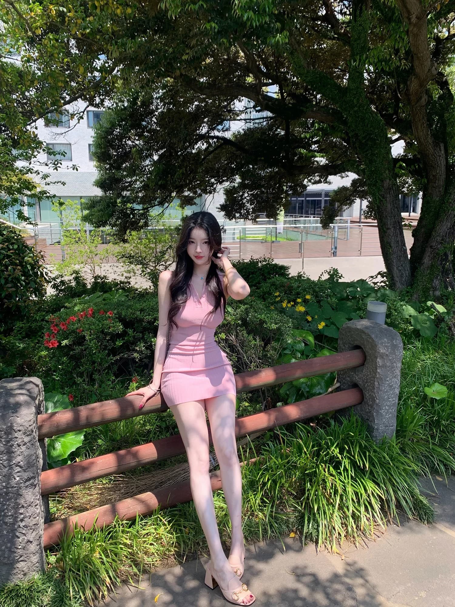 프랑스식 디자인 센스 핑크색 폴로 칼라 민소매 조끼 여성 드레스 여름 작은 키 쇼트 스타일 섹시함 타이트 스커트 치마