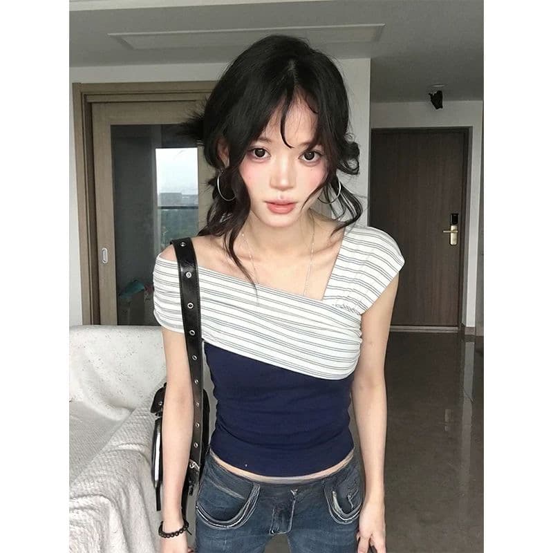 한 부서 핫걸 비스듬한 어깨 스트라이프 패치워크 티셔츠 여성 여름 작은 대중 디자인 센스 몸매 가꾸기 슬림해 보이는 오프숄더 반팔 맨위 h 상세 이미지 2