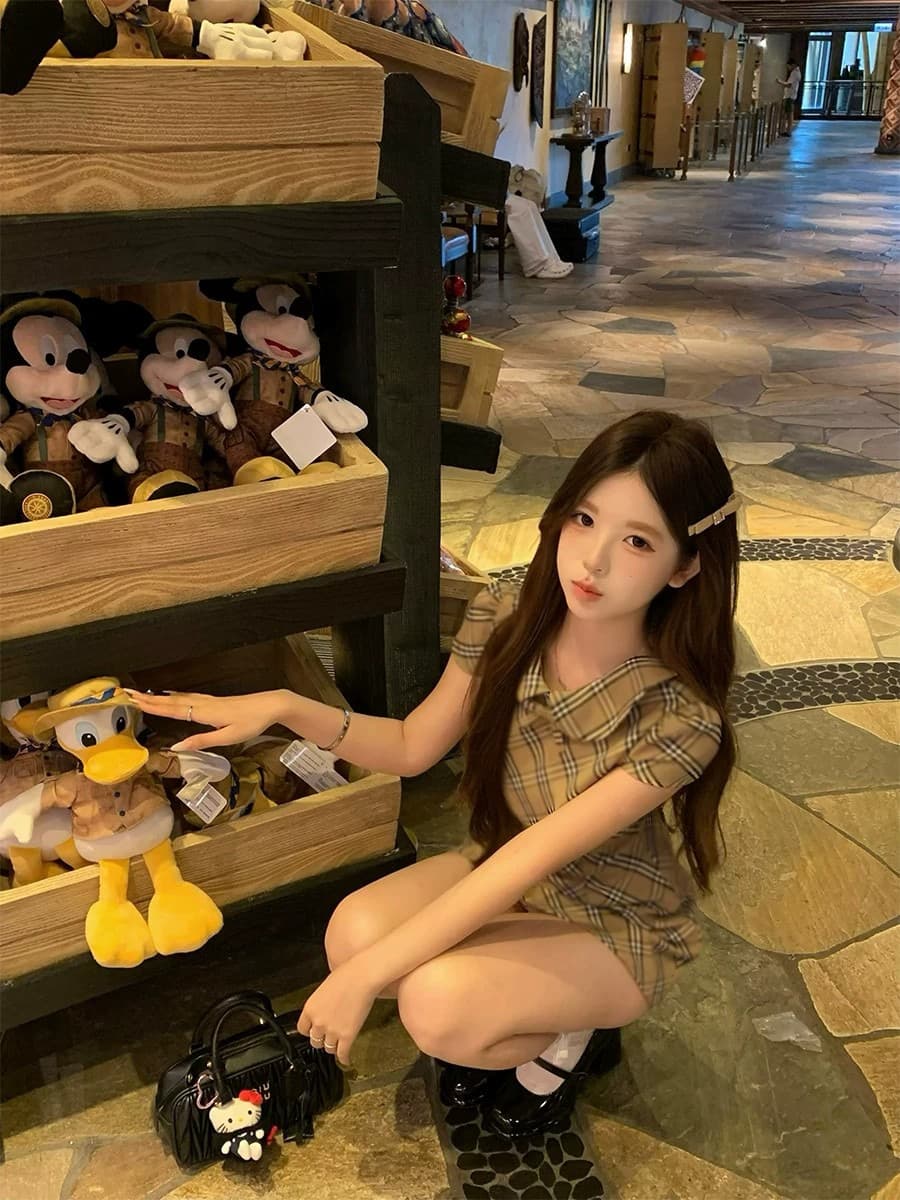 2026 섹션 베이비 칼라 체크무늬 치마 천 골드 센스 달콤함 드레스 슬림해 보이는 섹션 슈퍼 잘 생긴 중 고풍 허리 수축 여성 의류 이미지 4