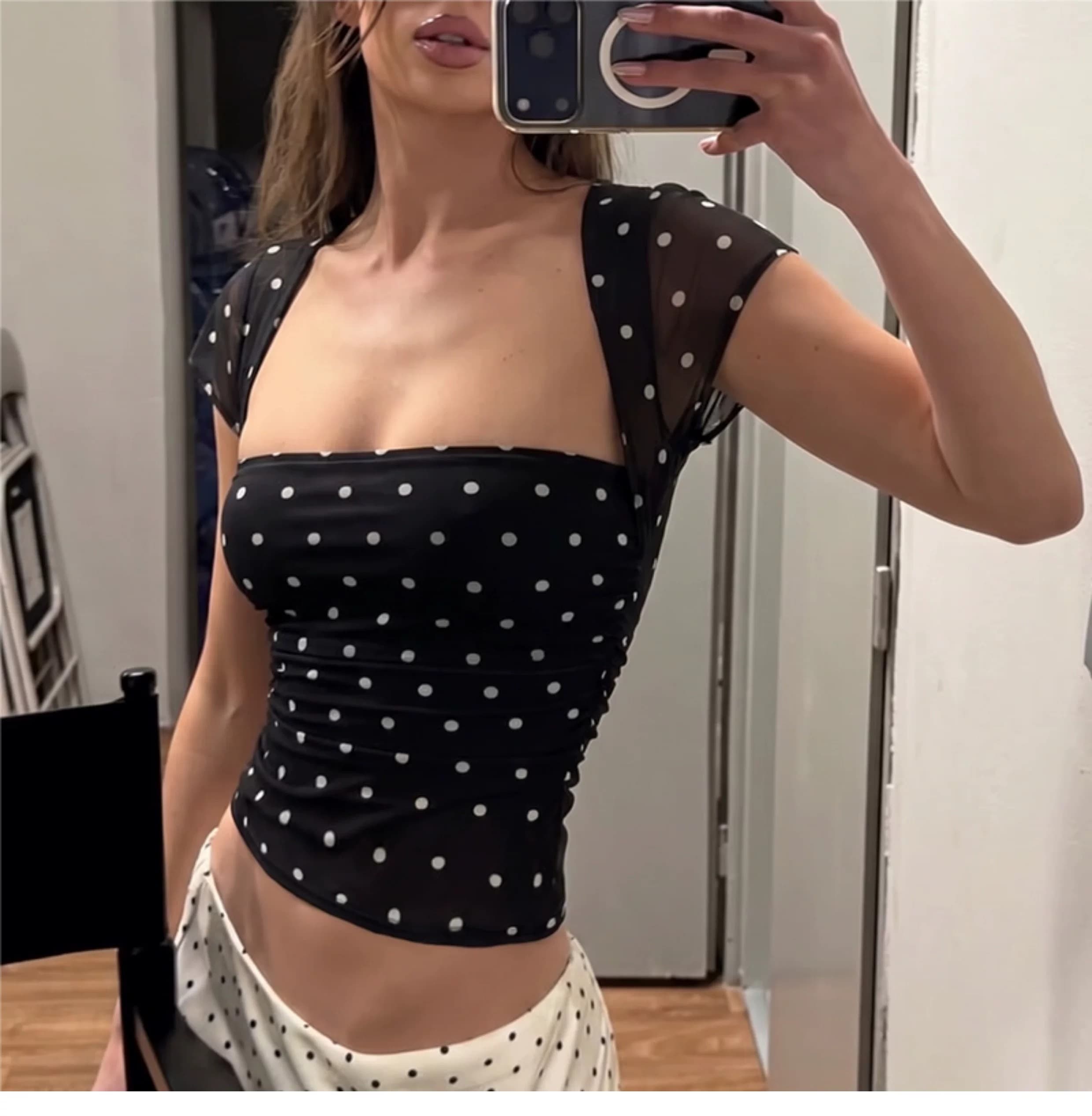 도트 무늬 프린트 망사 패치워크 광장 칼라 반팔 티셔츠 여성 주름 하이웨이스트 몸매 가꾸기 핫걸 다용도 맨위 상세 이미지 8