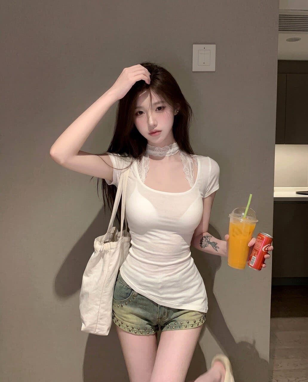 행침 목 레이스 디자인 센스 화이트 반팔 티셔츠 여성 불규칙 핫걸 바람 슬림해 보이는 다용도 레이스업 몸매 가꾸기 맨위 상세 이미지 5