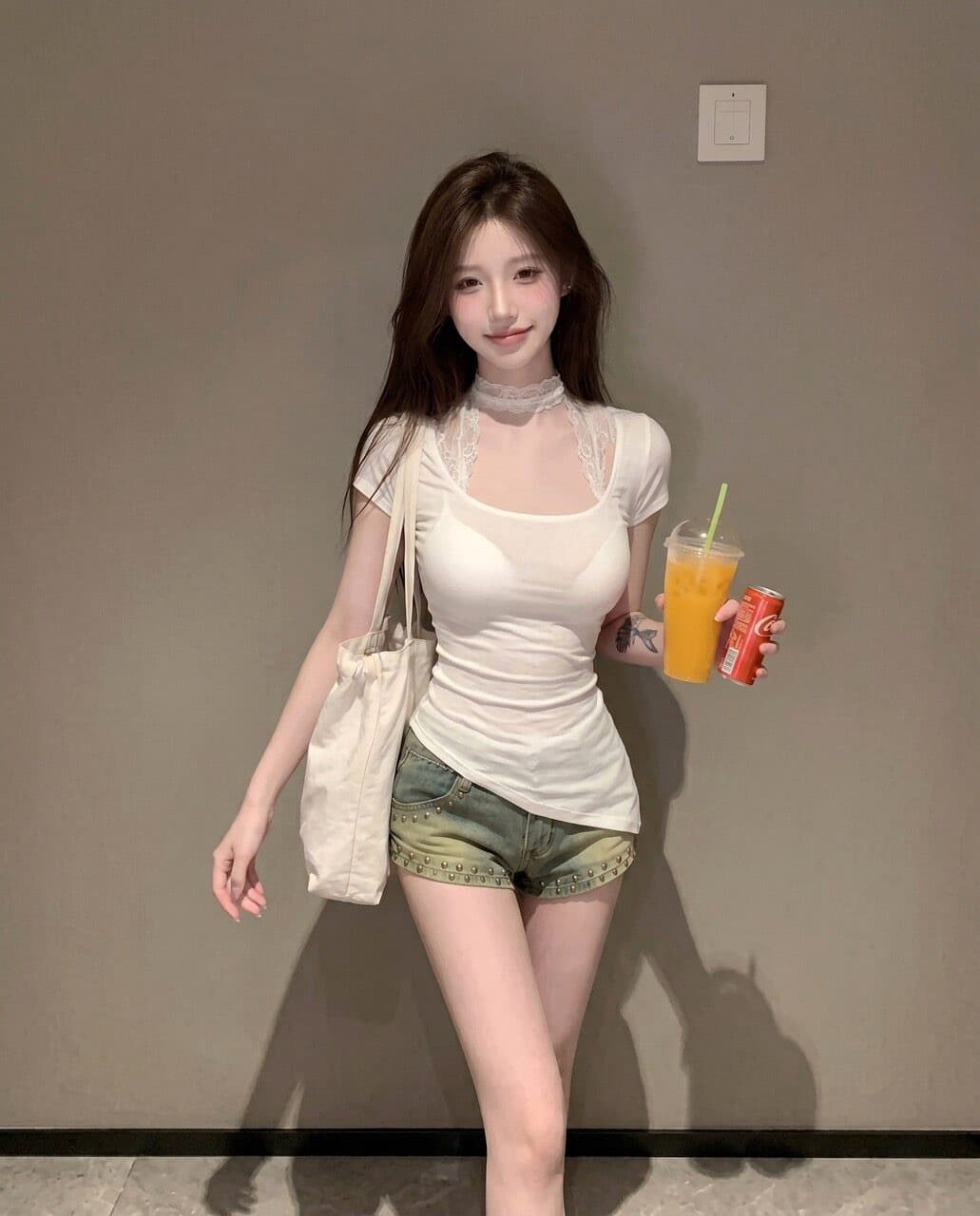 행침 목 레이스 디자인 센스 화이트 반팔 티셔츠 여성 불규칙 핫걸 바람 슬림해 보이는 다용도 레이스업 몸매 가꾸기 맨위 상세 이미지 8