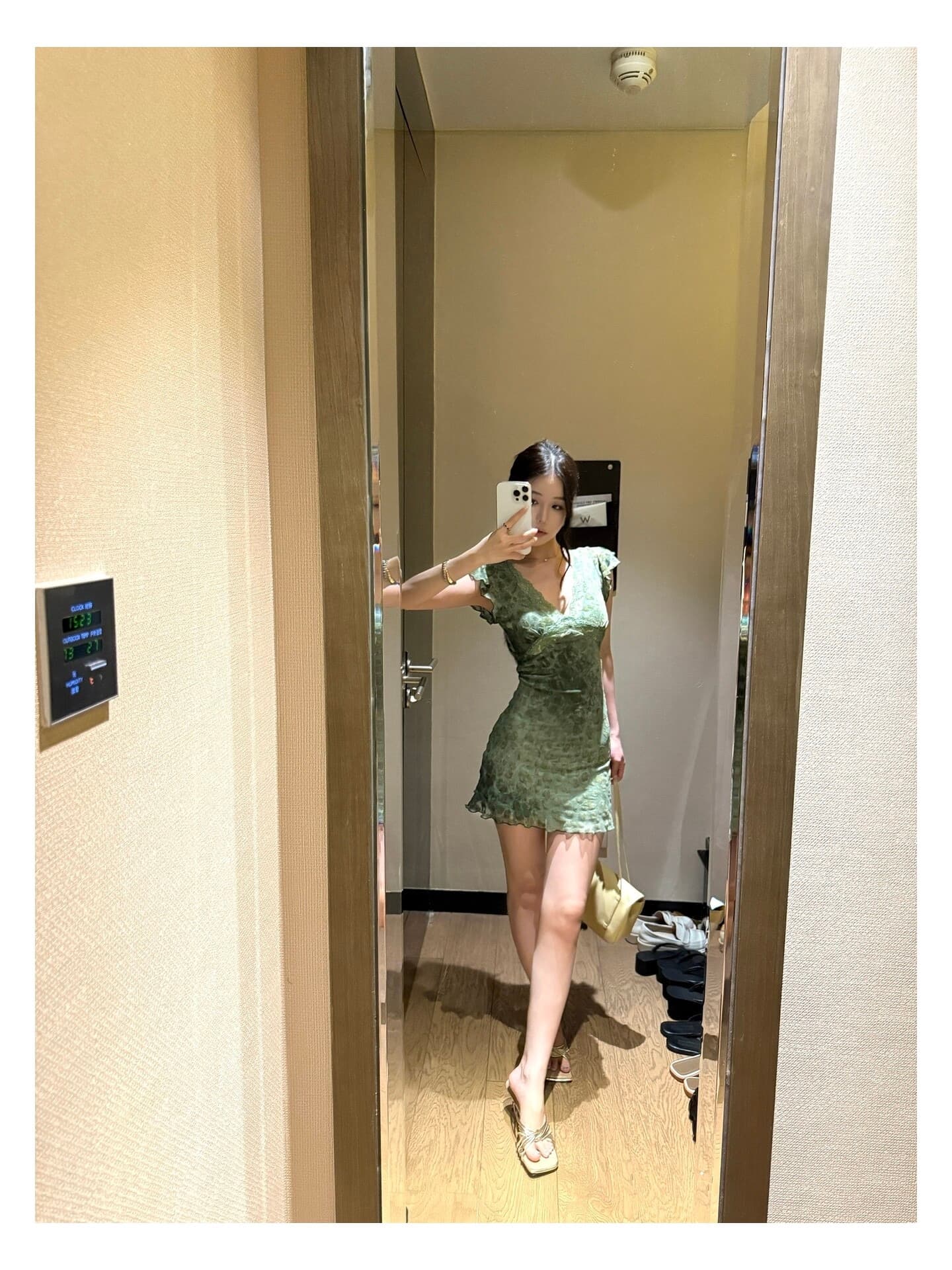 원본 원단 레이스 조각 작은 날다 소매 비스듬한 자르다 레오파드 무늬 치마 여성 깊은 v 섹시함 몸매 가꾸기 허리 수축 녹색 드레스 상세 이미지 8