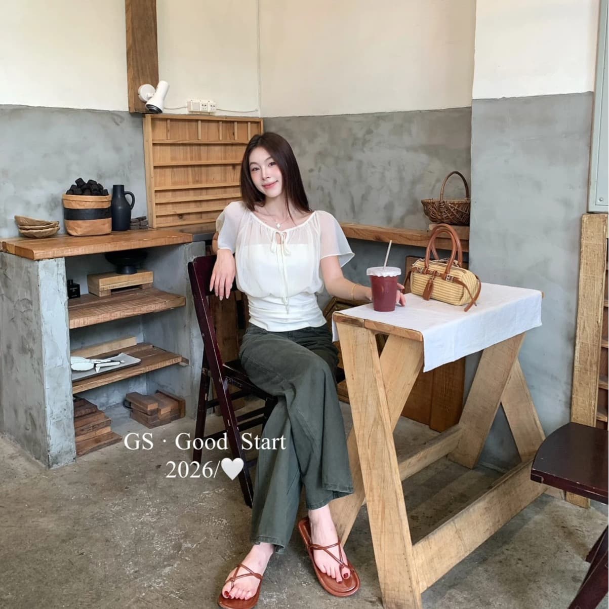 한 부서 부드러운 달콤함 느긋한 새로운 슬림해 보이는 레이스업 느슨함 센스 디자인 반팔 티셔츠 맨위 여름 품격 이미지 5