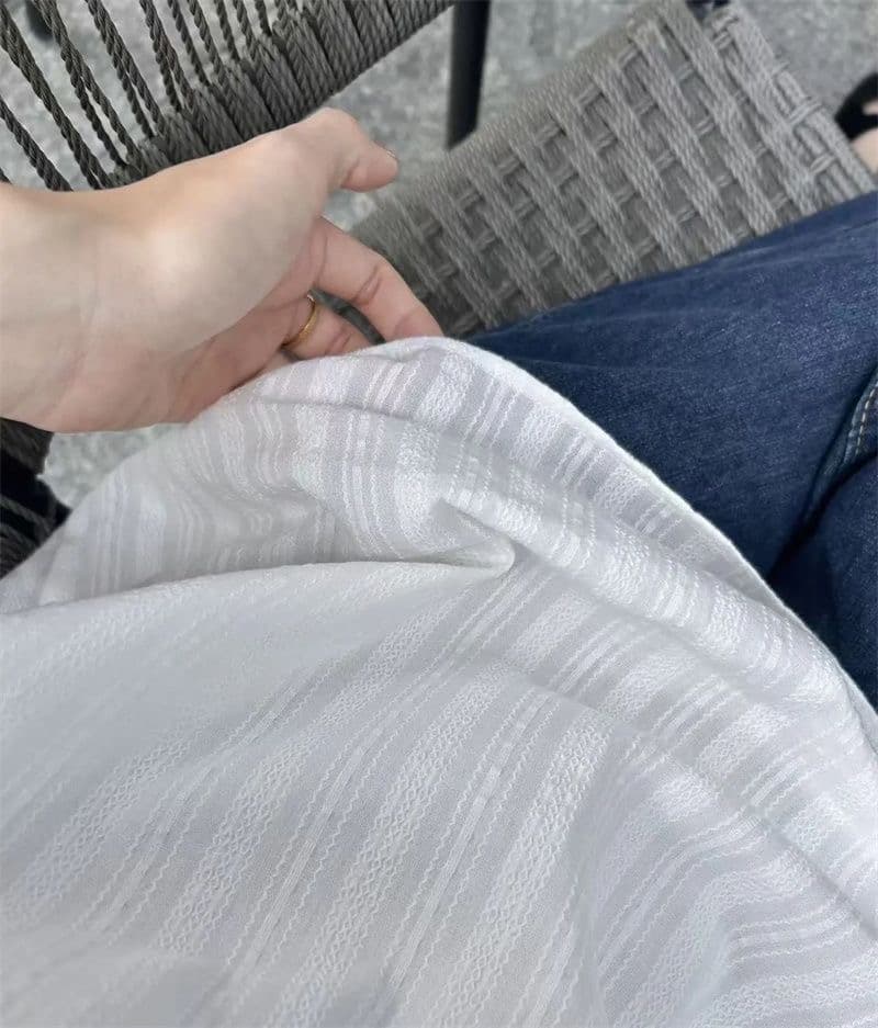 원본 1 1 제품 훌륭함 섹션 한 부서 레트로 화이트 자카드 질감 센스 반팔 폴로 칼라 여성 셔츠 상세 이미지 3