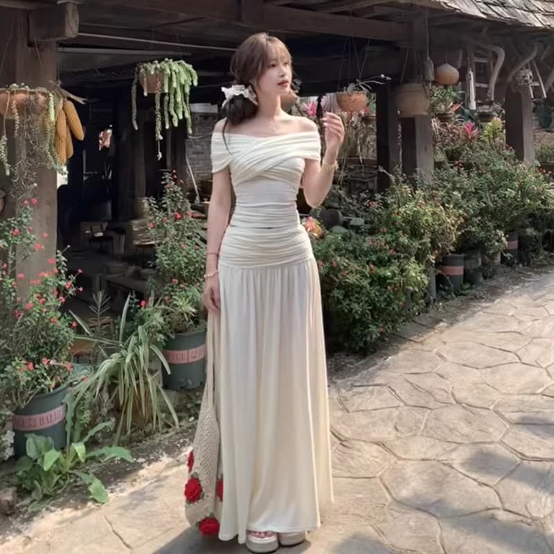 프랑스식 화이트 오프숄더 드레스 아이들 2026 새로운 초여름 착용 가져 가라. 품격 허리 수축 꼬집기 허리 롱 스커트 세트