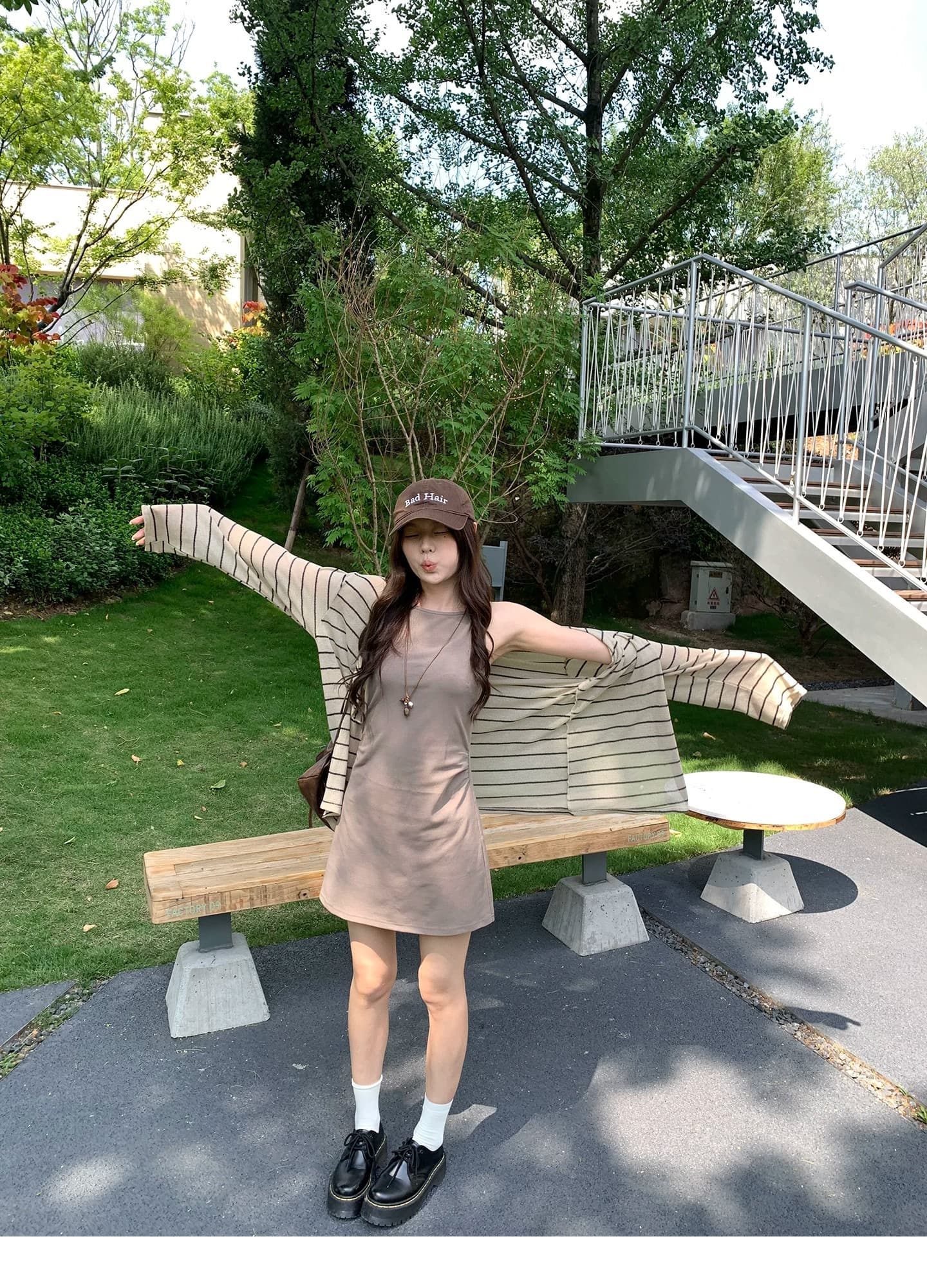 여름 미니멀리즘 품격 다용도 느긋한 바람 스트라이프 오픈 가디건 맨위 디자인 센스 캐주얼 루즈핏 니트 스웨터 외부 가져 가라. 상세 이미지 26