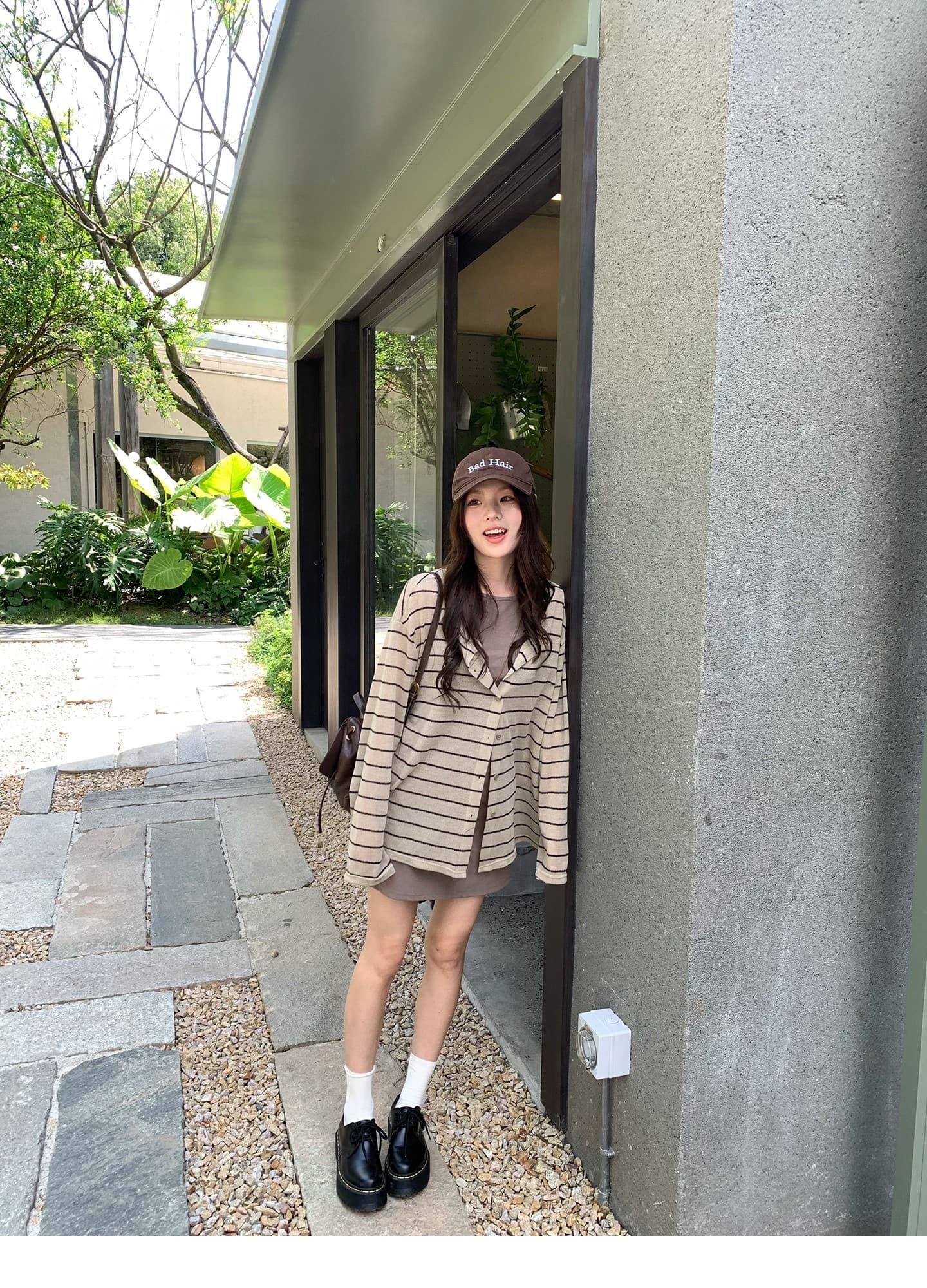 여름 미니멀리즘 품격 다용도 느긋한 바람 스트라이프 오픈 가디건 맨위 디자인 센스 캐주얼 루즈핏 니트 스웨터 외부 가져 가라. 상세 이미지 30