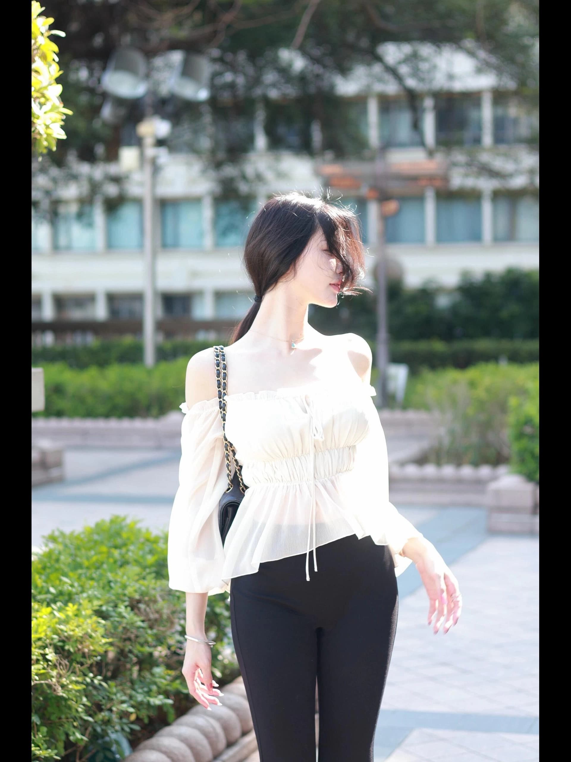 한국 스타일 부드러운 바람 오프숄더 프릴 여성 셔츠 올해 인기 폭발 여성 의류 새로운 허리 수축 외국 가스 작은 셔츠 이미지 3