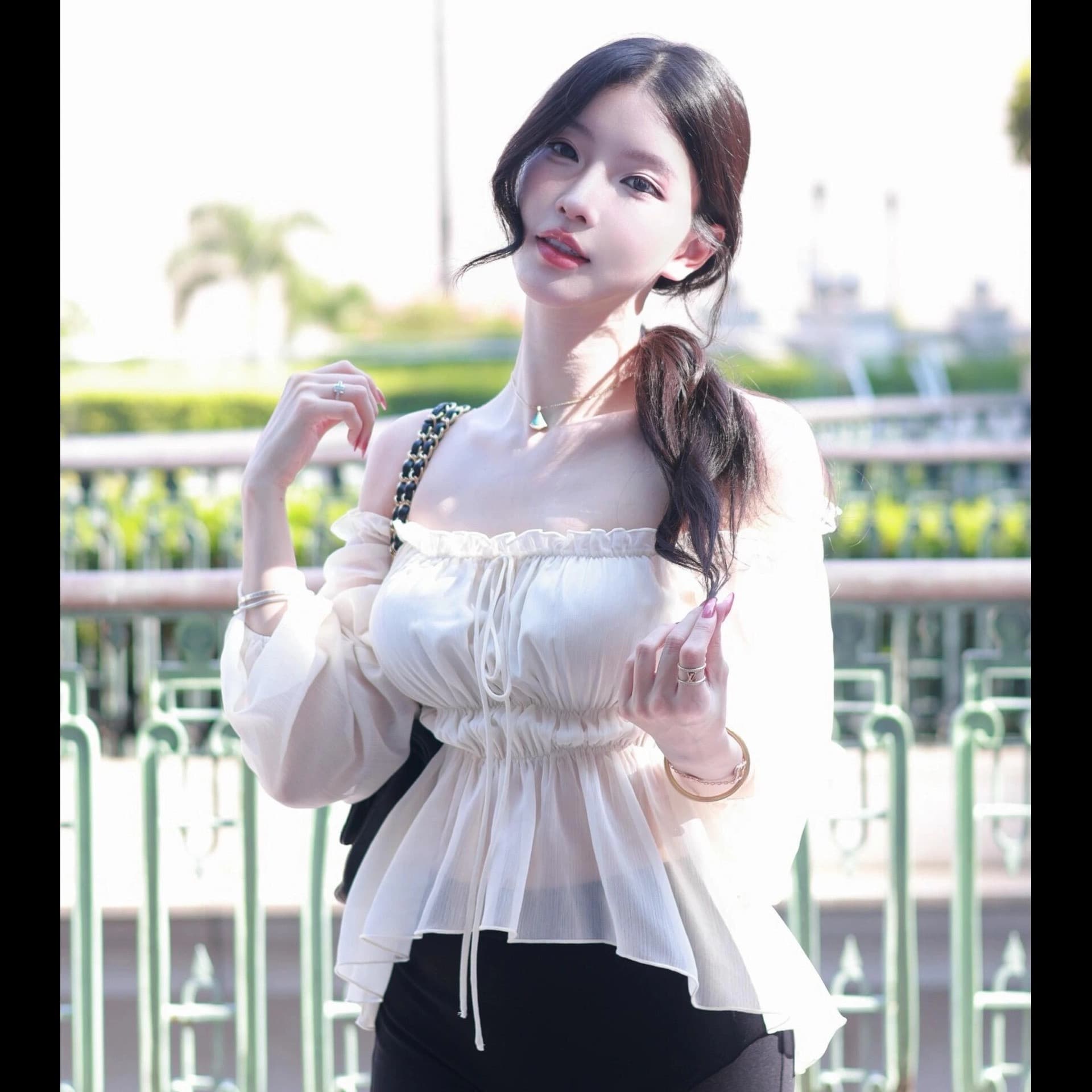 한국 스타일 부드러운 바람 오프숄더 프릴 여성 셔츠 올해 인기 폭발 여성 의류 새로운 허리 수축 외국 가스 작은 셔츠 이미지 5