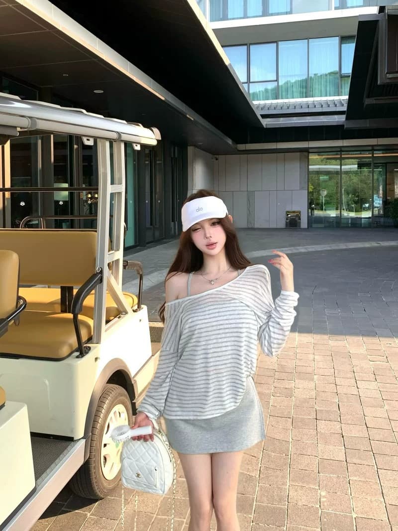라이 경기 서울 주간 실크 눈꽃 여름 새로운 다용도 루즈핏 느긋한 비스듬한 어깨 긴팔 티셔츠 맨위 상세 이미지 1