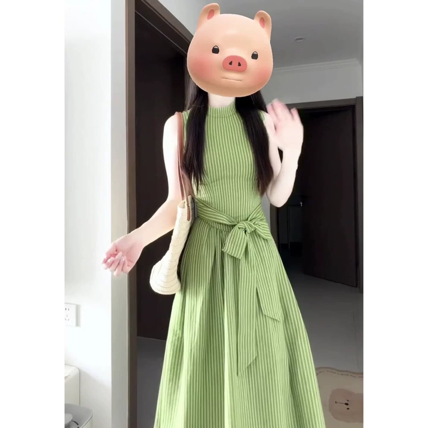 프랑스식 부드러운 바람 녹색 스트라이프 민소매 조끼 원피스 2026 여름 단순한 관대 한 꼬집기 허리 한 마디 작은 치마 이미지 3