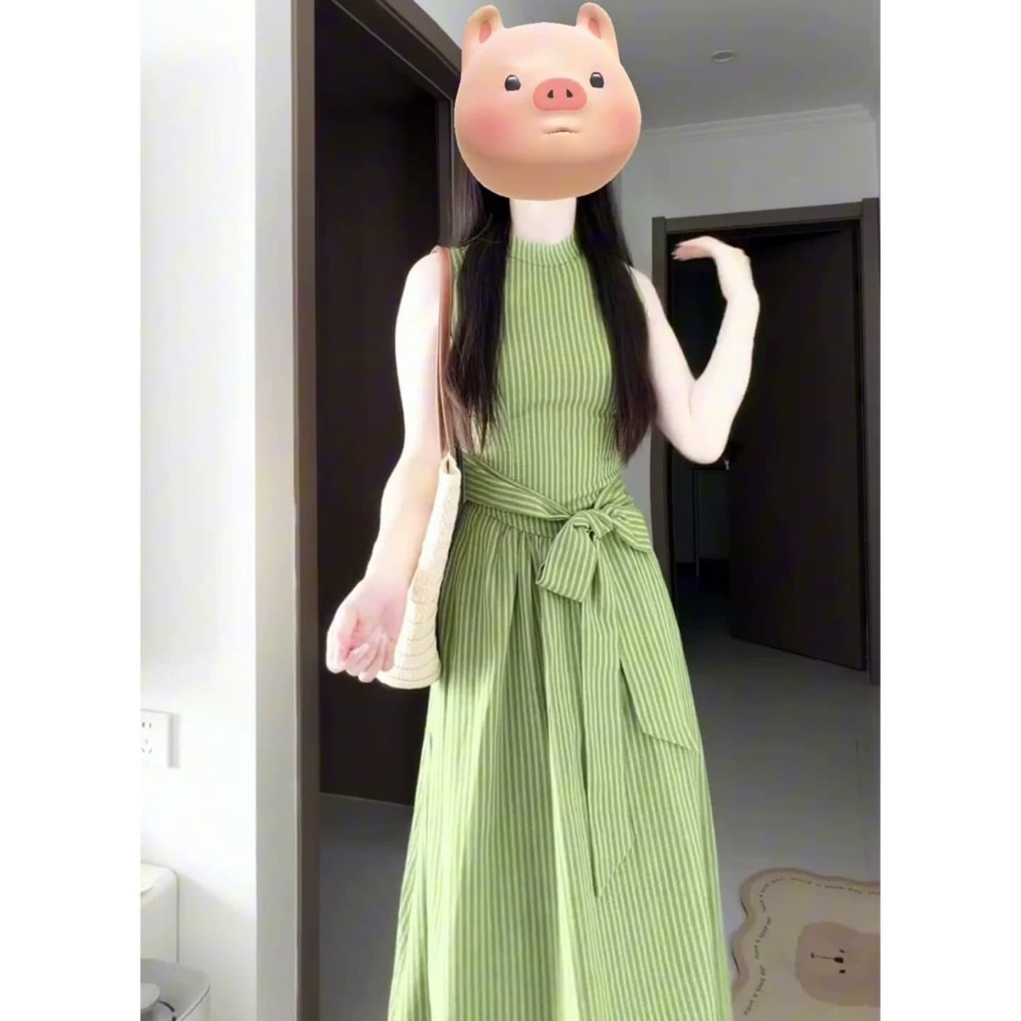 프랑스식 부드러운 바람 녹색 스트라이프 민소매 조끼 원피스 2026 여름 단순한 관대 한 꼬집기 허리 한 마디 작은 치마 이미지 5