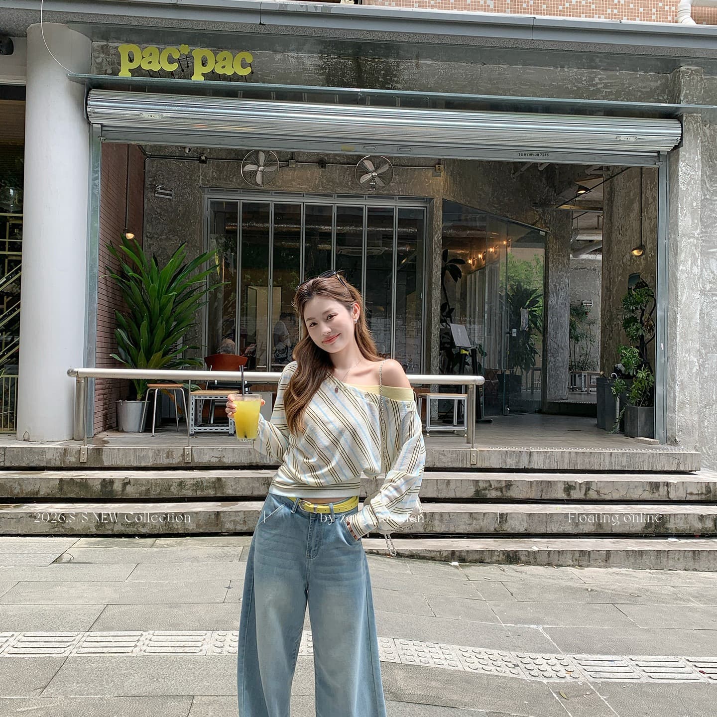 원본 원단 배색 스트라이프 비스듬한 어깨 긴팔 티셔츠 여성 가을 디자인 센스 쇼트 스타일 허리 수축 슬림해 보이는 오프숄더 맨위 상세 이미지 3