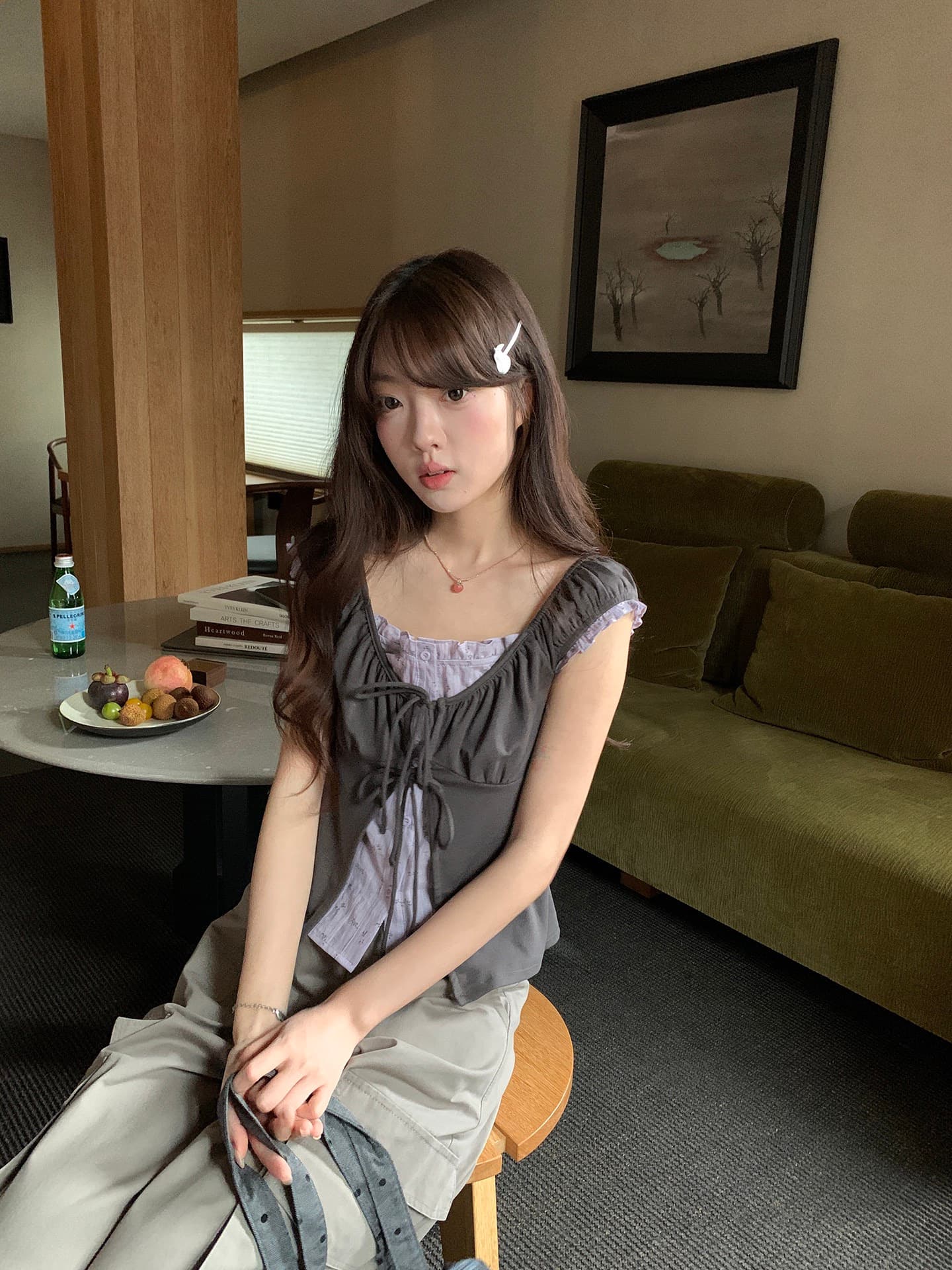 hollyii 한 부서 레트로 허리 수축 디자인 센스 페이크 레이어드 작은 셔츠 꽃무늬 스트랩 여성 셔츠 2026 새로운 상세 이미지 3