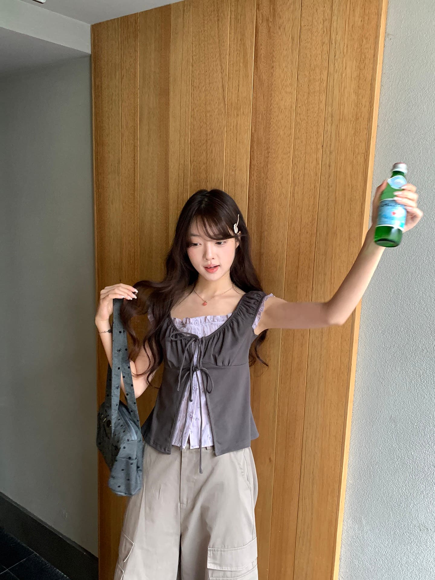 hollyii 한 부서 레트로 허리 수축 디자인 센스 페이크 레이어드 작은 셔츠 꽃무늬 스트랩 여성 셔츠 2026 새로운 상세 이미지 10