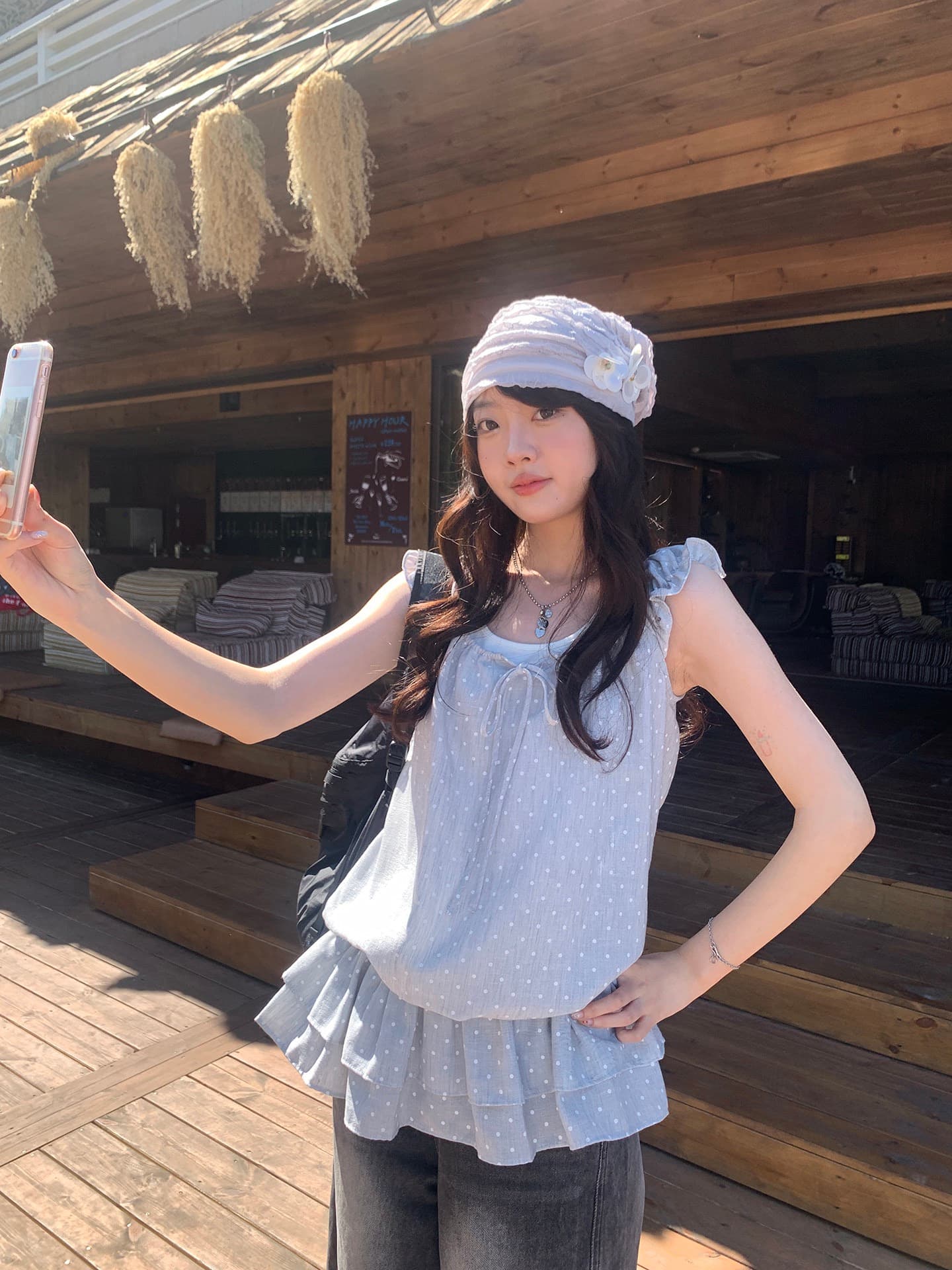 hollyii 한 부서 도트 무늬 행침 목 밑단 프릴 허리 수축 슬림해 보이는 페이크 레이어드 맨위 여성 2026 여름 새로운 상세 이미지 2
