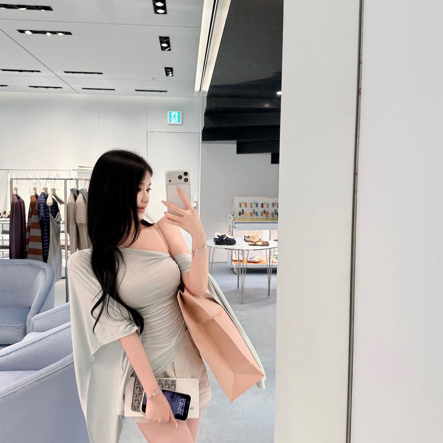 모달 불규칙 비스듬한 어깨 디자인 센스 티셔츠 리본 허리 수축 여성 조기 가을 작은 대중 핫걸 디스플레이 몸 맨위 상세 이미지 7
