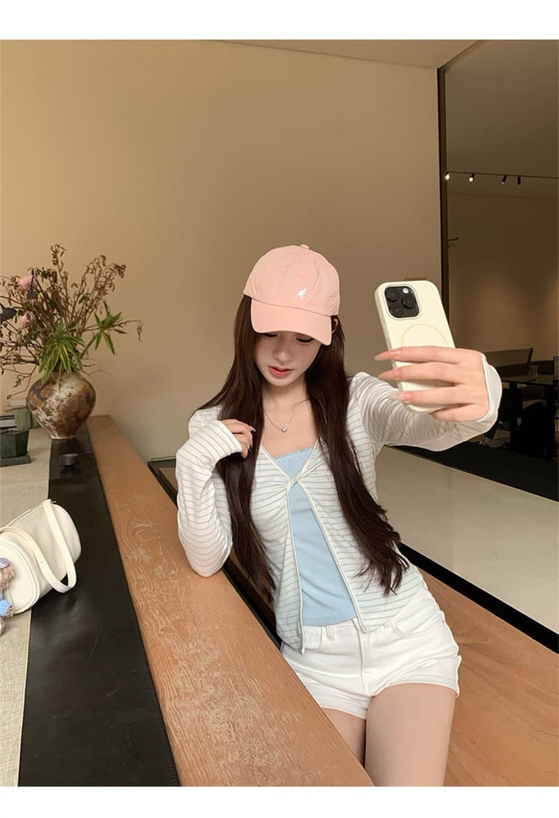 원본 1 1개 제품 훌륭함 섹션 기타 색상 긍정적 인 어깨 페이크 레이어드 긴팔 티셔츠 이른 가을 봄 몸매 가꾸기 쇼트 스타일 인사이드 가져 가라. 기본 셔츠 상세 이미지 25