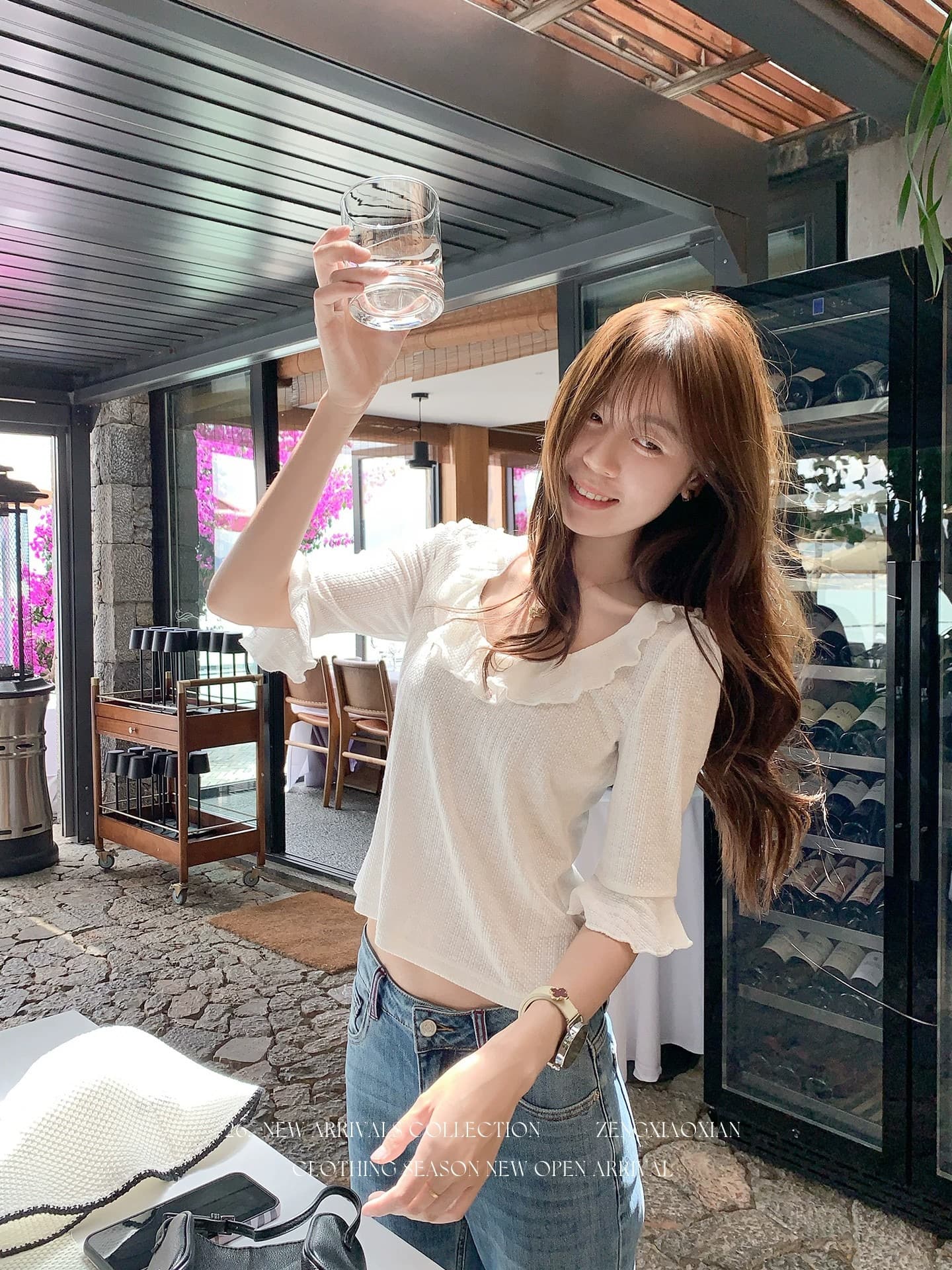 한 부서 화이트 u 칼라 프릴 디자인 중간 소매 티셔츠 여성 여름 먼저 봐 핫걸 쇼트 스타일 몸매 가꾸기 품격 맨위 상세 이미지 1