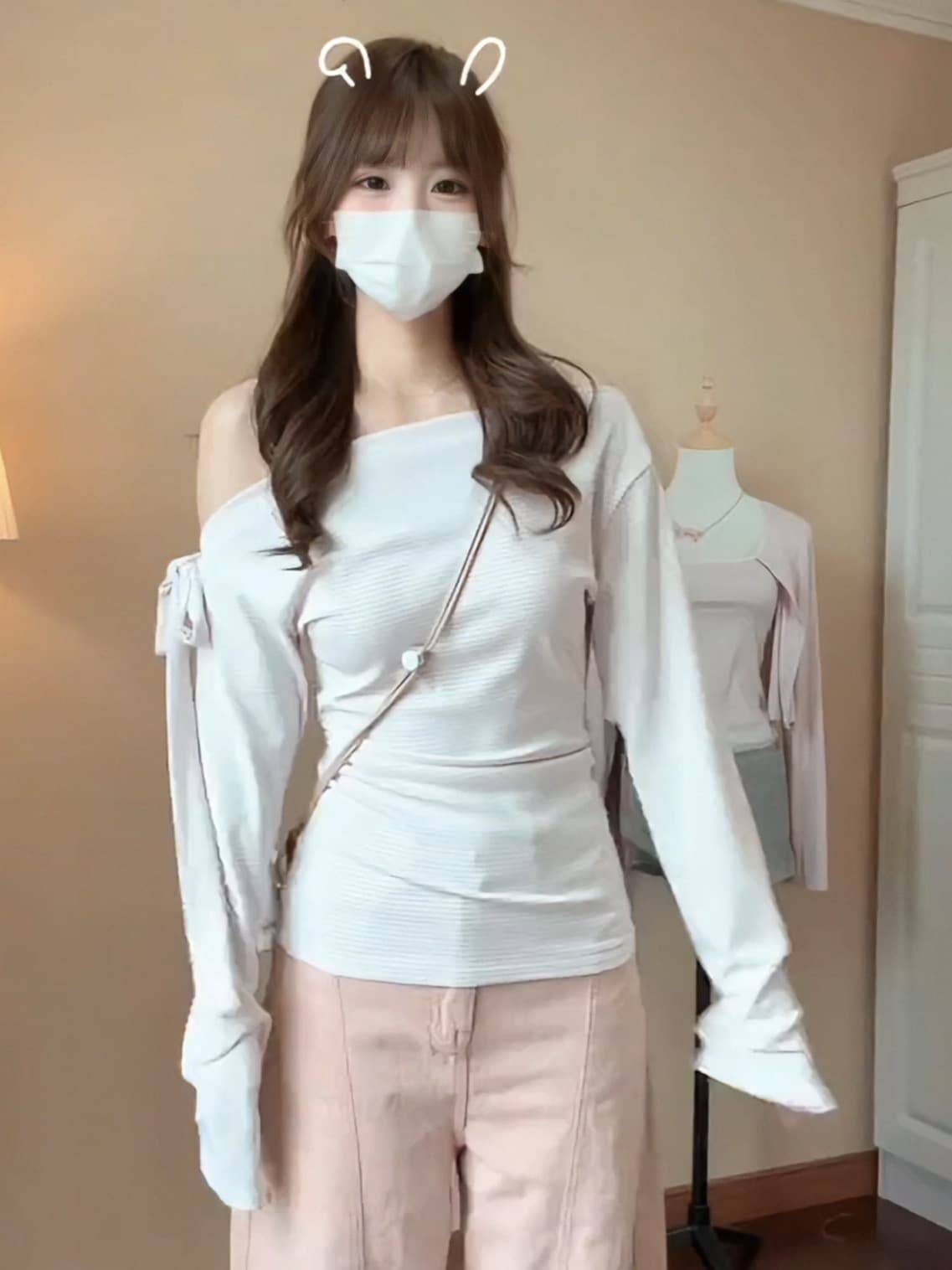 가을 한국 스타일 품격 비스듬한 어깨 배색 스트라이프 나비 매듭 스트랩 긴팔 만나는 티셔츠 여성 허리 수축 오프숄더 맨위 상세 이미지 6