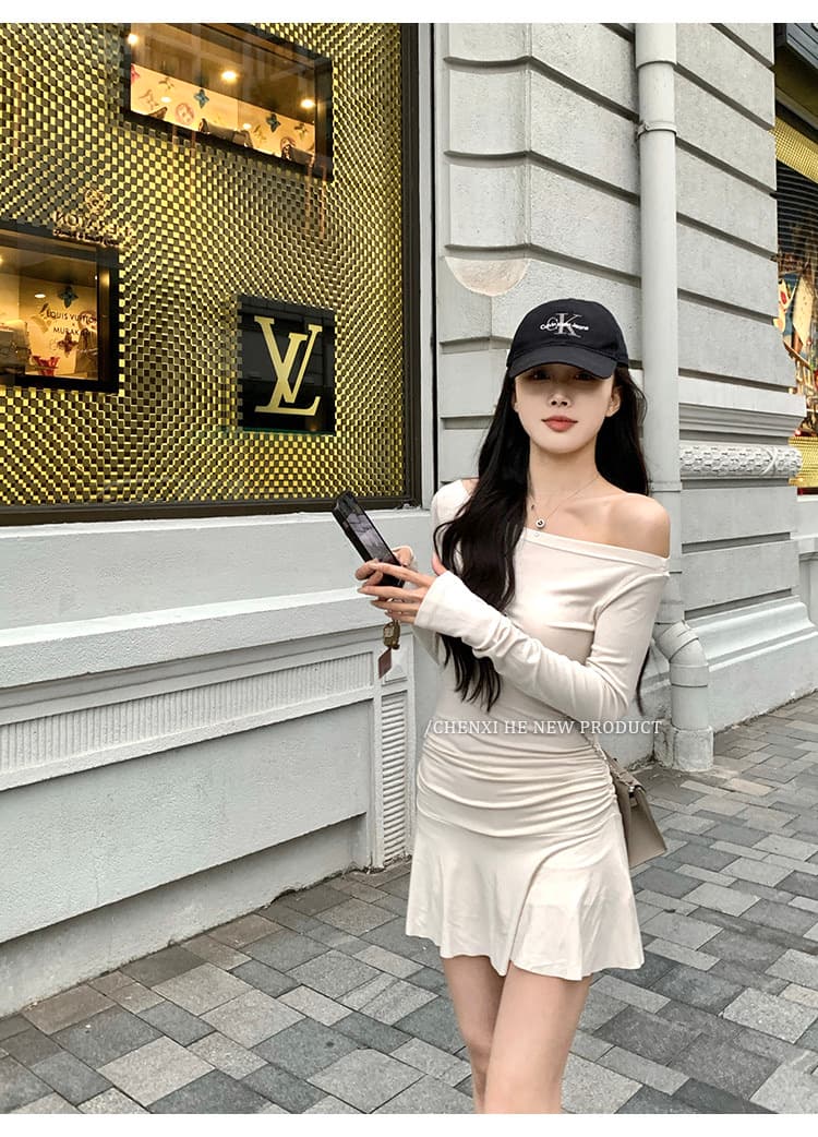 나팔 드레스 가을 핫걸 섹시함 품격 주름 몸매 가꾸기 새로운 긴팔 허리 수축 슬림해 보이는 미니 스커트 치마 상세 이미지 15