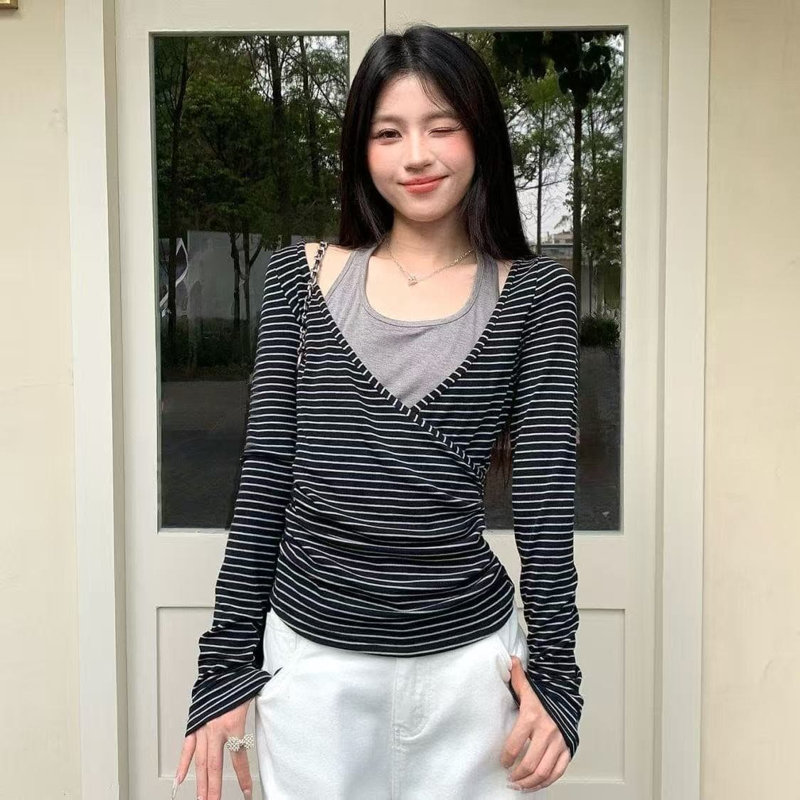 경관 그림 원본 원단 250그램 스트라이프 배색 행침 목 몸매 가꾸기 페이크 레이어드 티셔츠 가을 순수한 욕망 맨위 여성 이미지 5