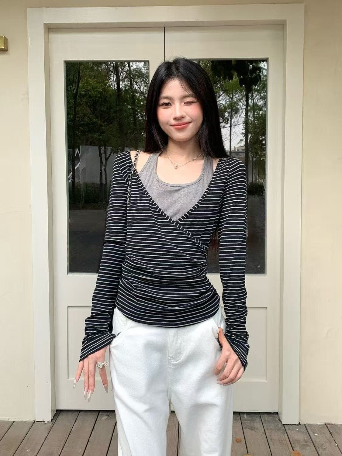 경관 그림 원본 원단 250그램 스트라이프 배색 행침 목 몸매 가꾸기 페이크 레이어드 티셔츠 가을 순수한 욕망 맨위 여성 상세 이미지 12